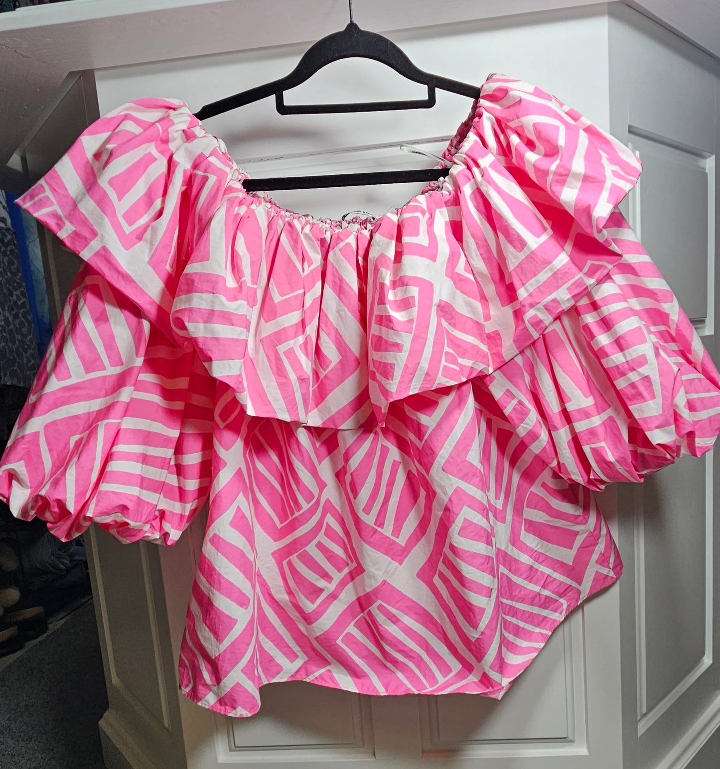 Country Road Pink Off Shoulder Top
By Country Road
Size 12