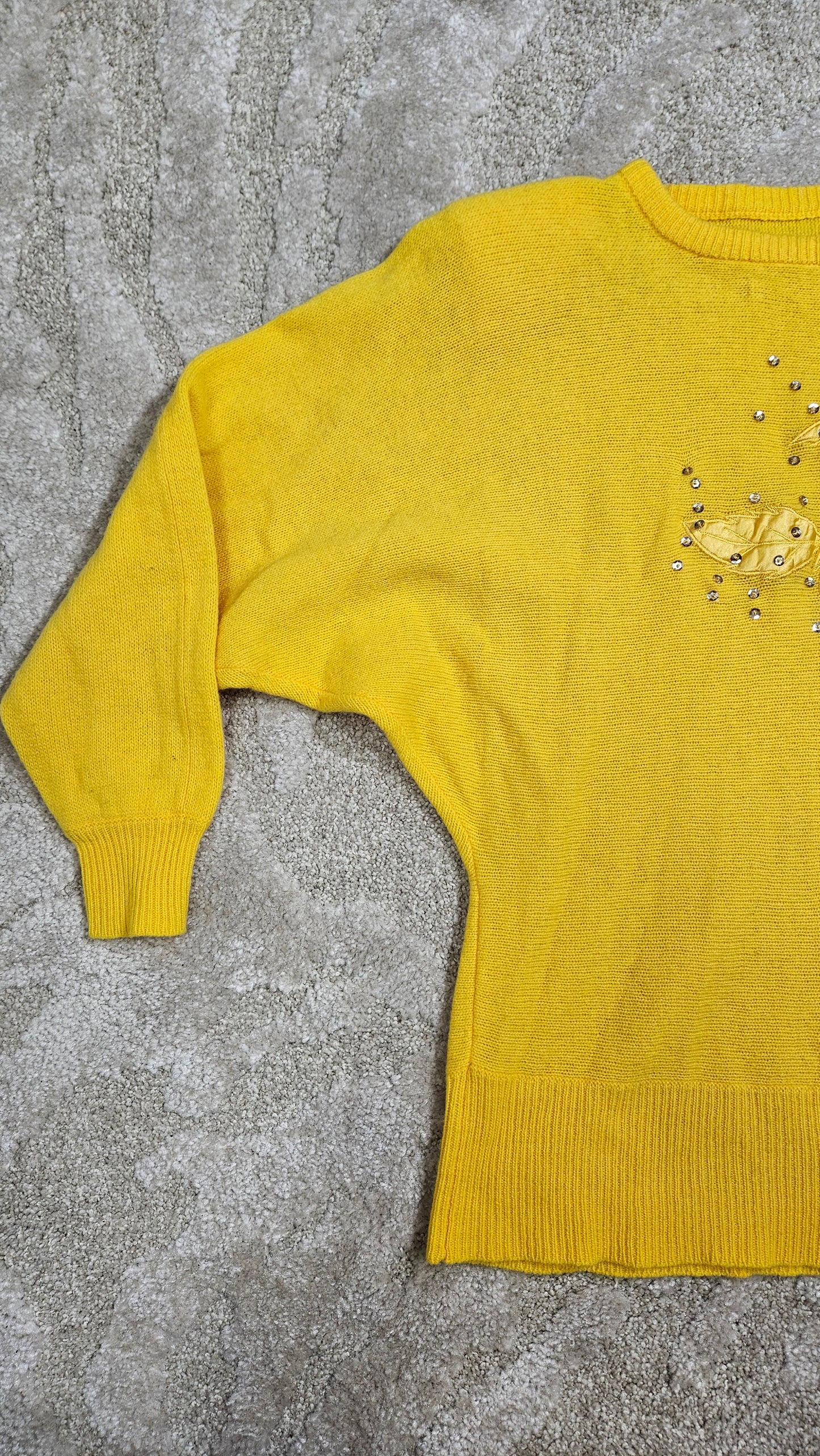 Vintage 80s Sweater Floral Embroidery Crewneck Pullover with shoulder pads Yellow