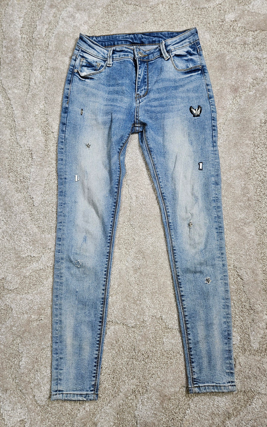 Stunning denim pants size 28. Medium rise jeans Denim jeans