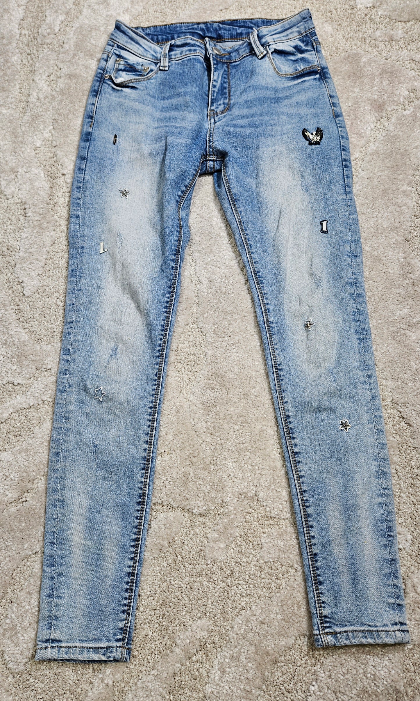 Stunning denim pants size 28. Medium rise jeans Denim jeans