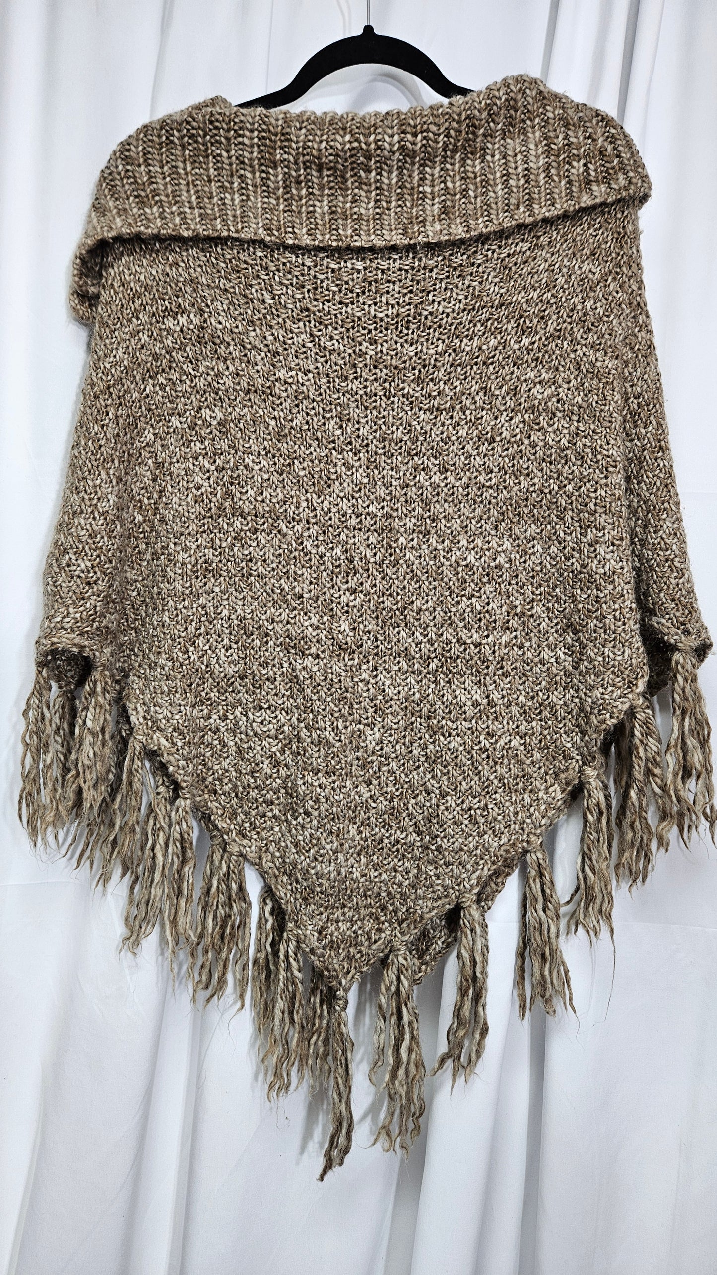 Lovely Esprit poncho - knit Poncho top Bohemian style