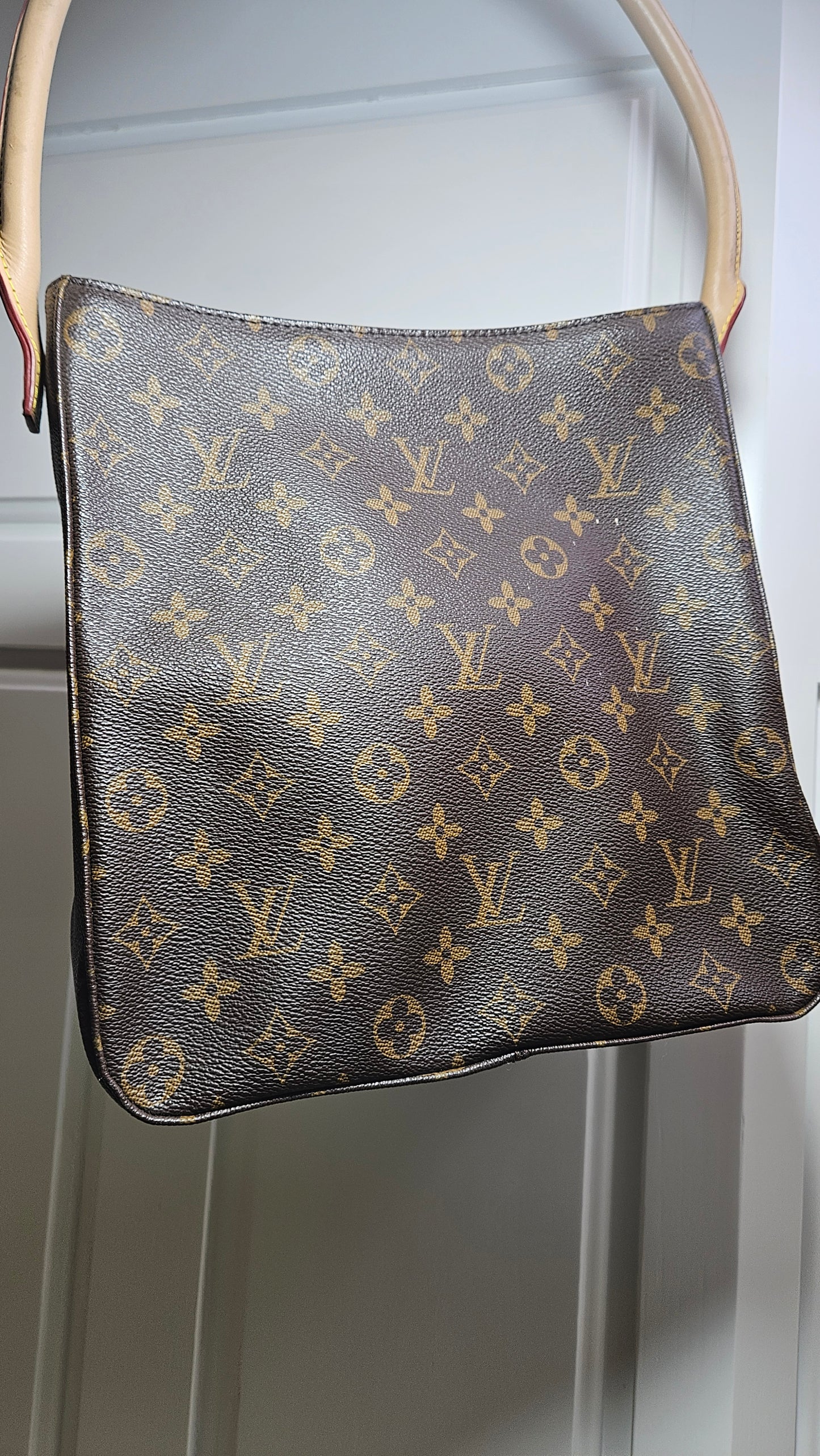 Authentic second hand Louis Vuitton Monogram Looping GM Shoulder Bag M51145 Used