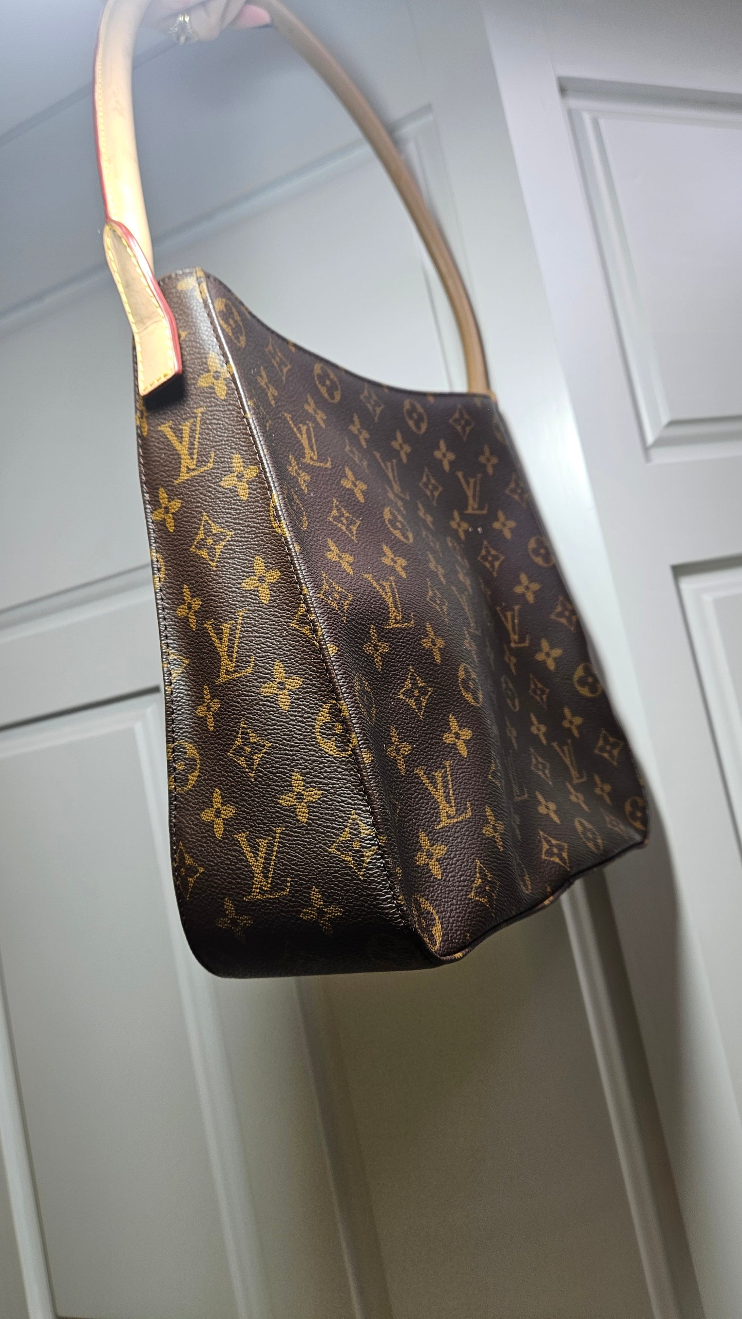 Authentic second hand Louis Vuitton Monogram Looping GM Shoulder Bag M51145 Used