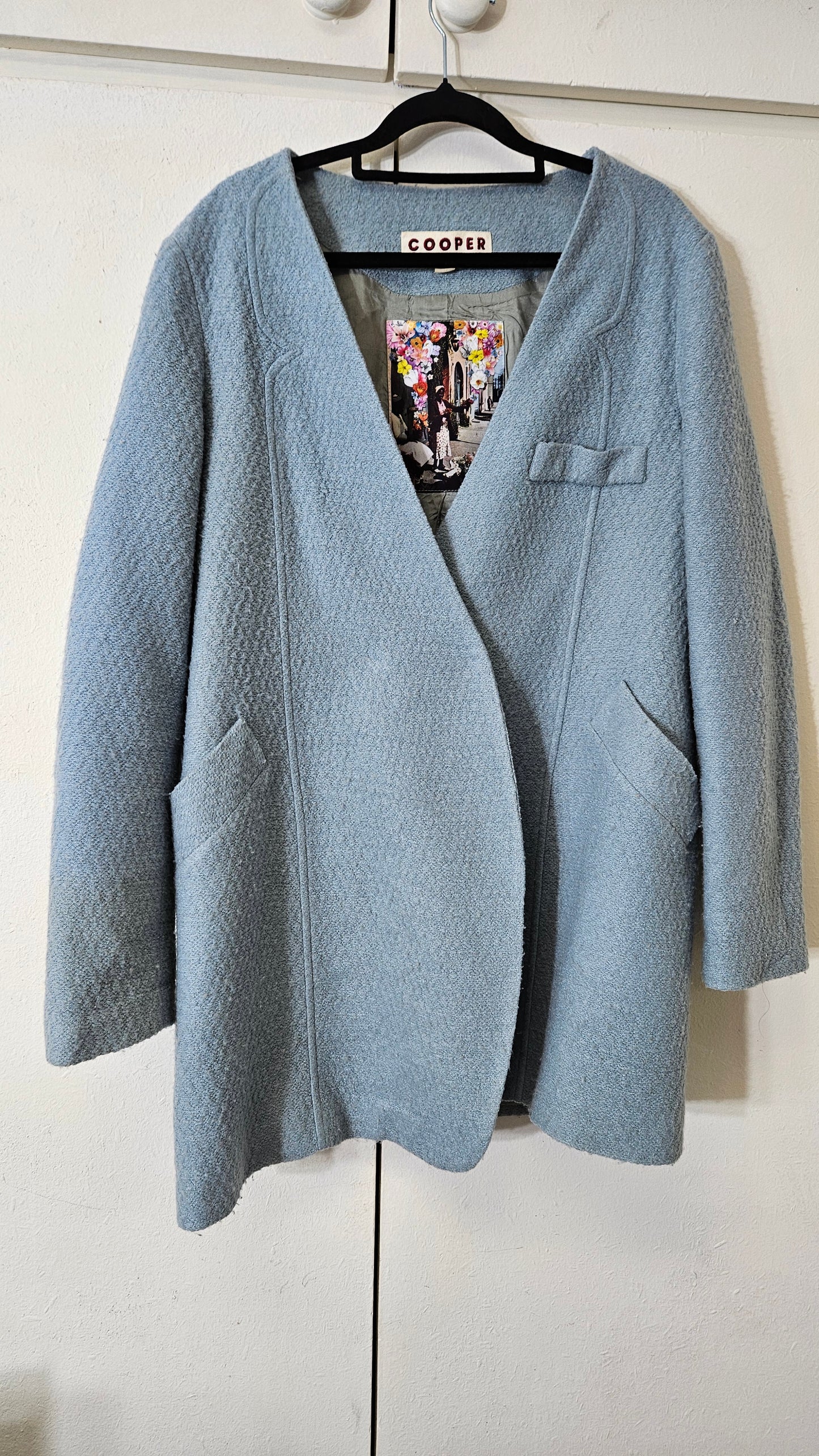 Wool Coat
By COOPER by TRELISE COOPER size 12