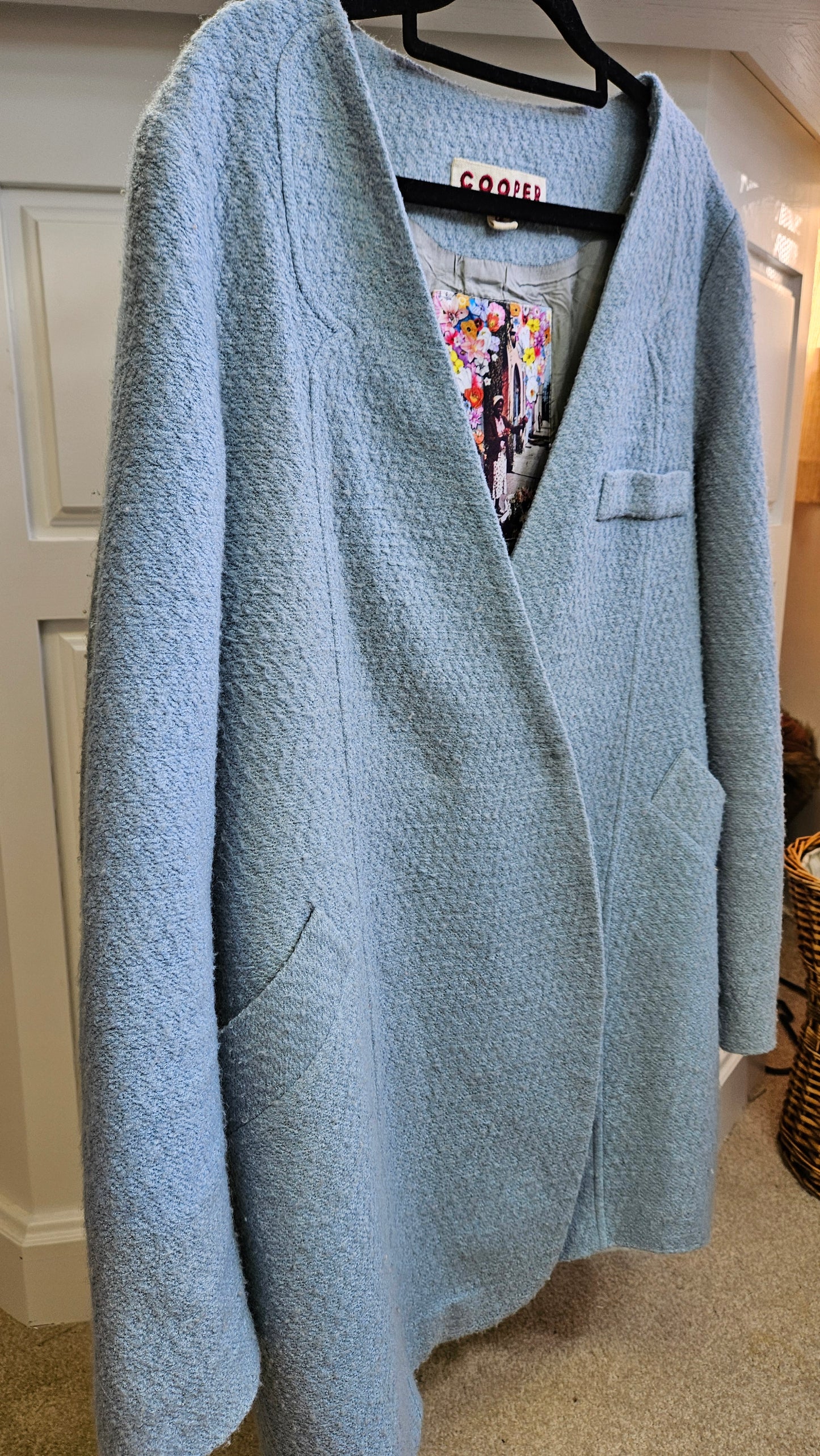 Wool Coat
By COOPER by TRELISE COOPER size 12