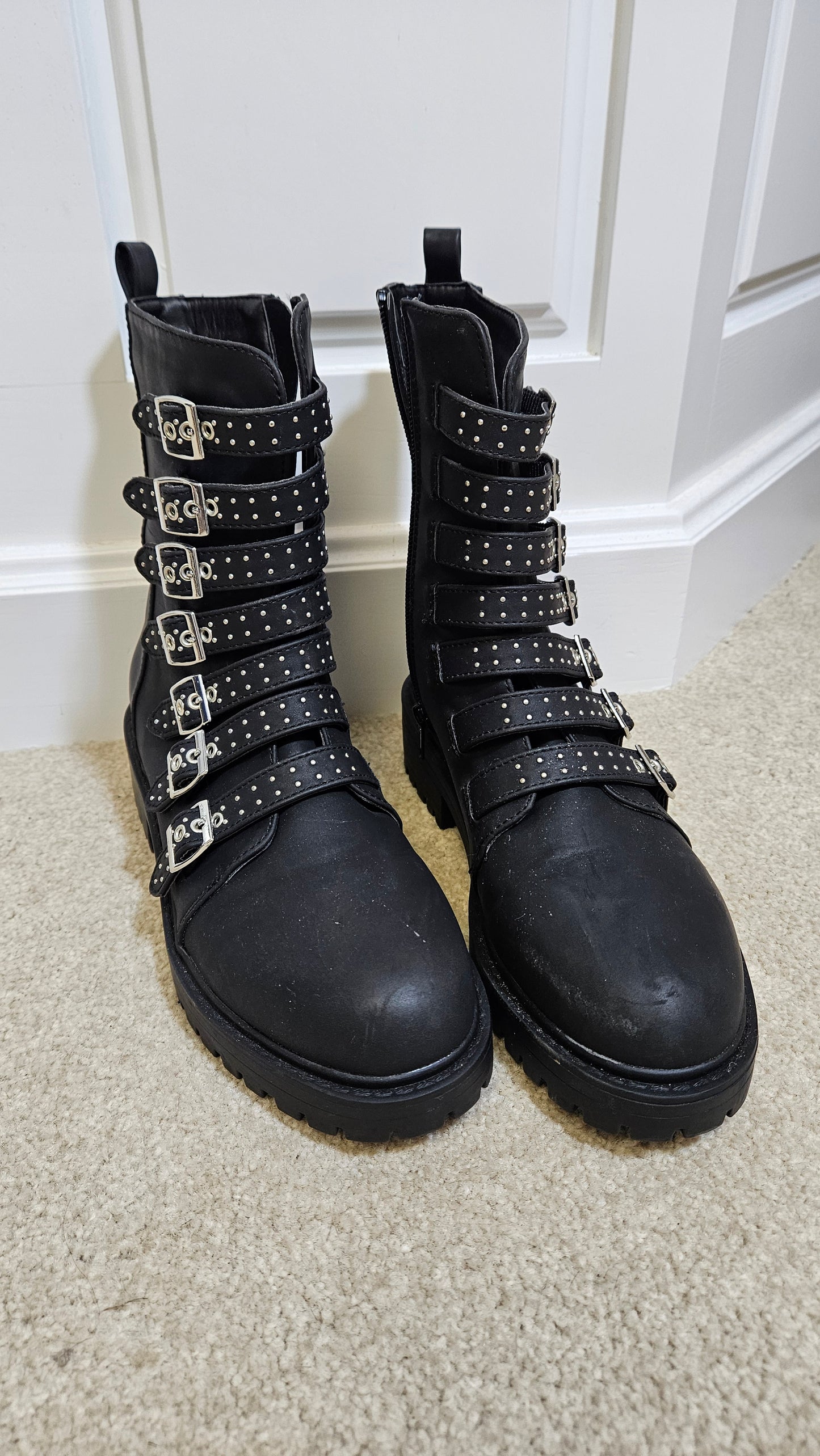 Stunning Black boots – size 38