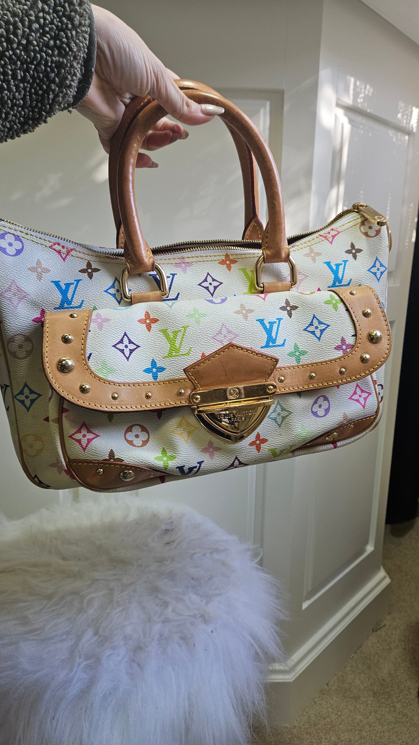 Second hand Vintage Louis Vuitton Monogram hand Bag Used