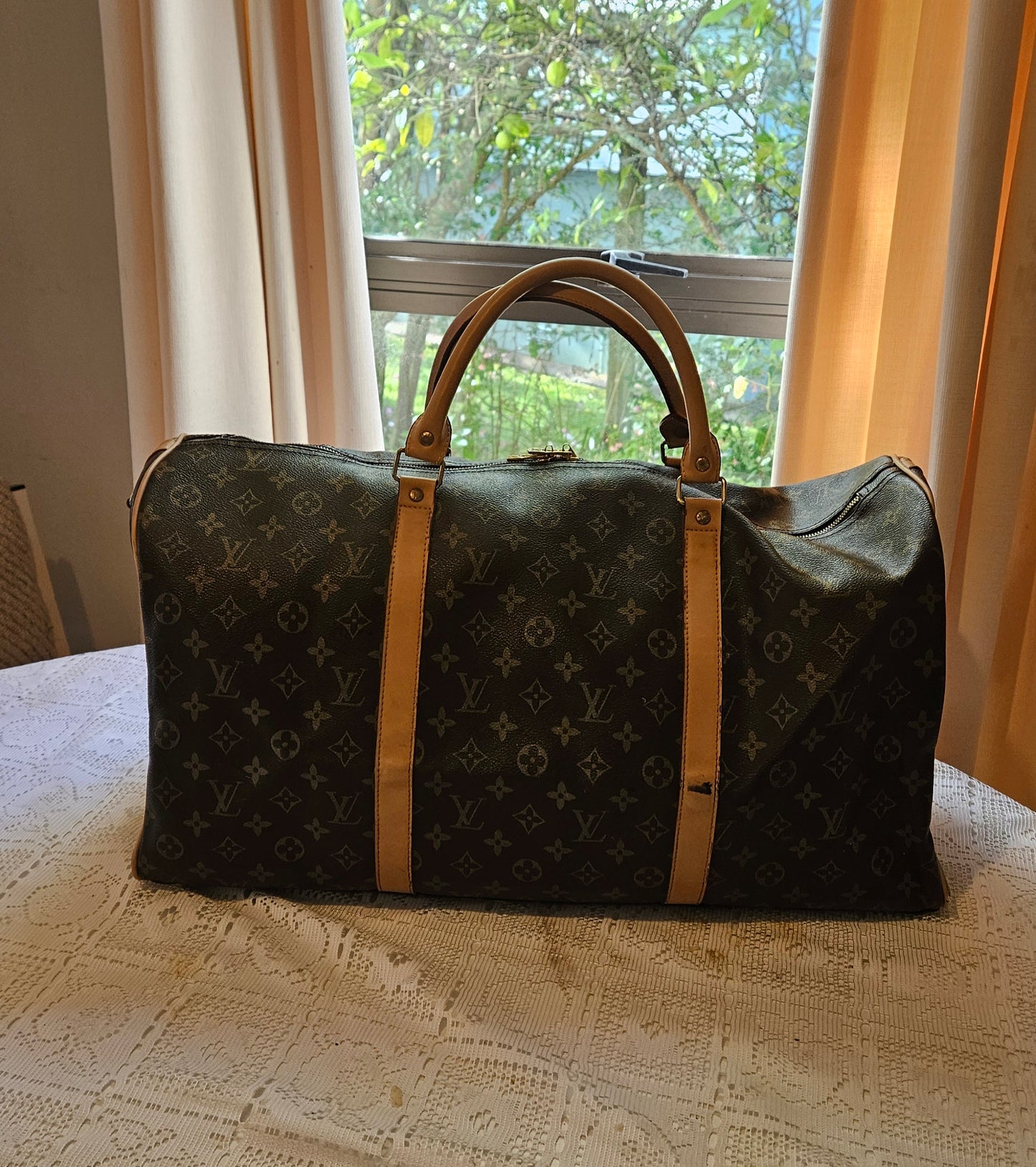 Second hand Louis Vuitton Monogram hand Bag