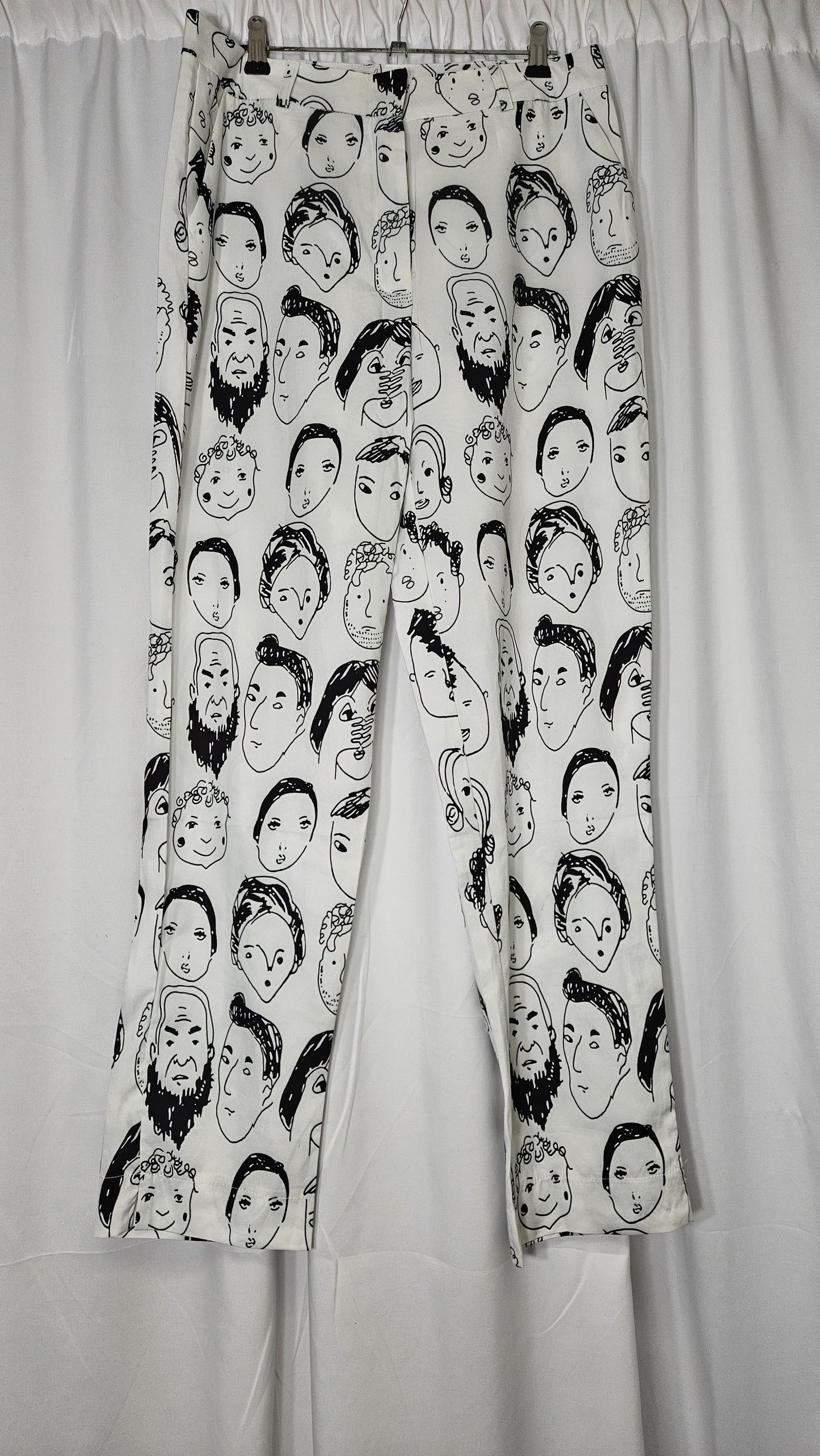 Shekou pants Women's White and Black Trousers