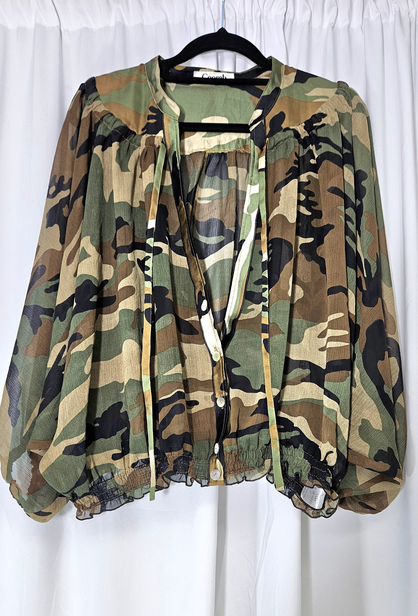 Coomb blouse Japanese military print top