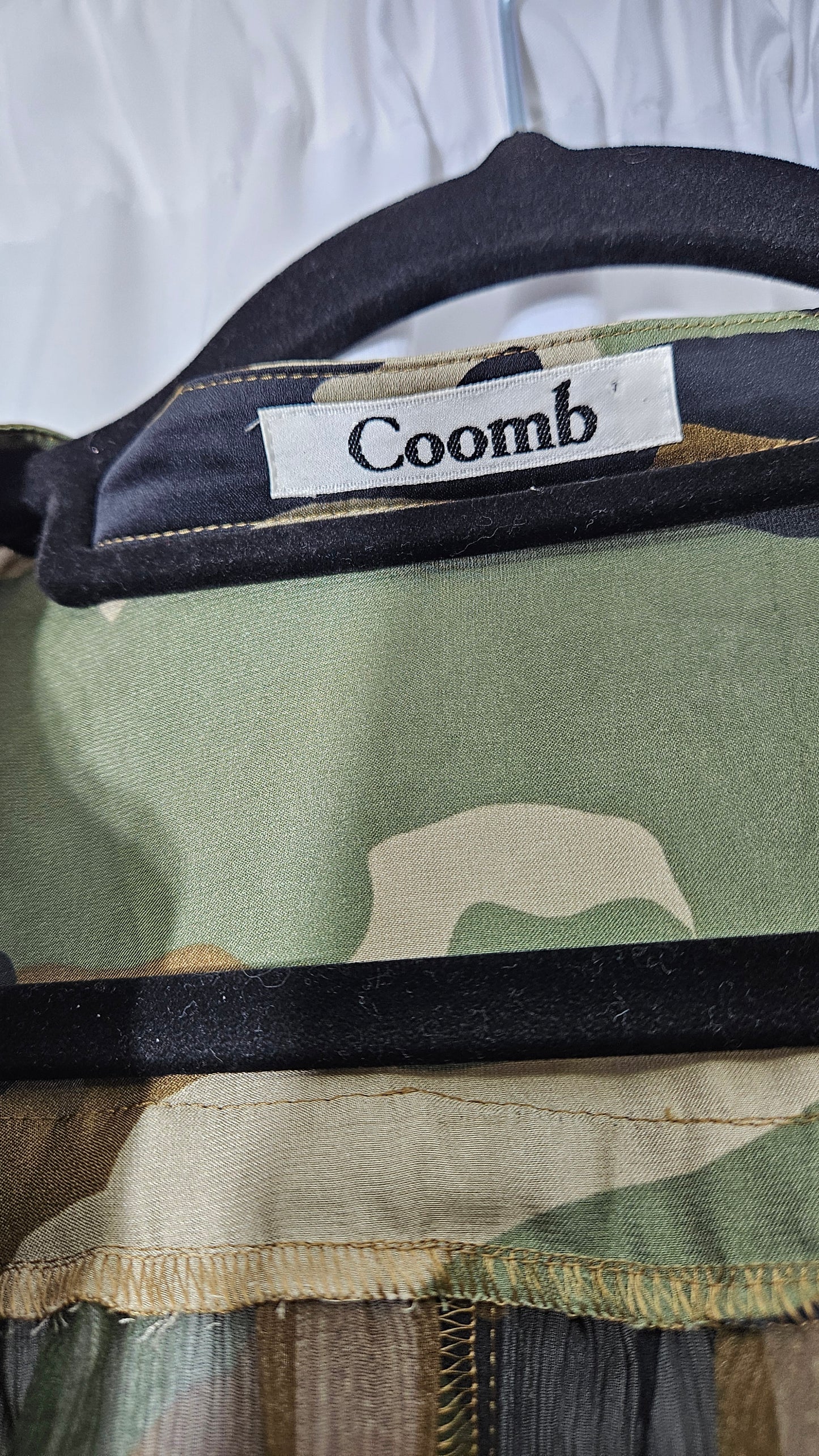 Coomb blouse Japanese military print top