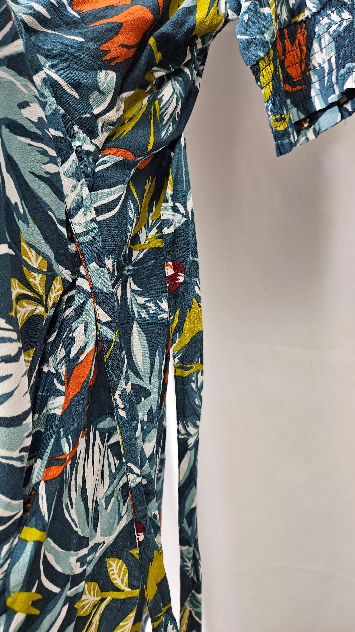 Capture floral Midi Dress - Size 14- Preloved dress