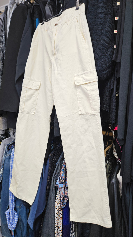 Baggy fit Cargo Pants - Trousers in Bone Size Small