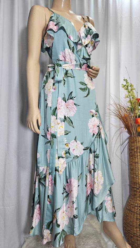 Portmans White Floral Mint Wrap Dress (Size 12) RRP $179. 99 Strappy frill - Wrap long dress with floral print in white, coral and green color