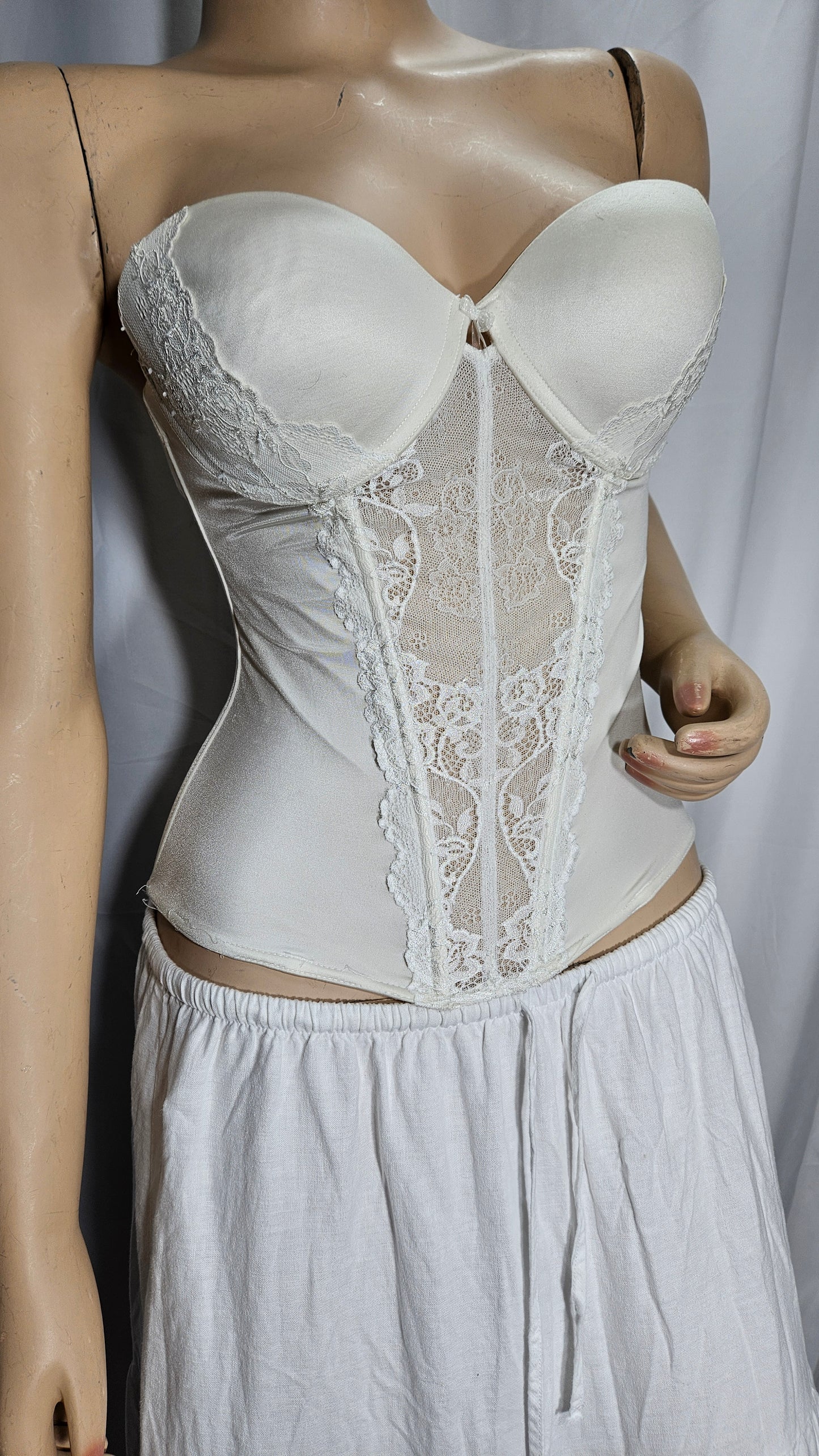 Lace Bustier Jezebel Corset Size 32D