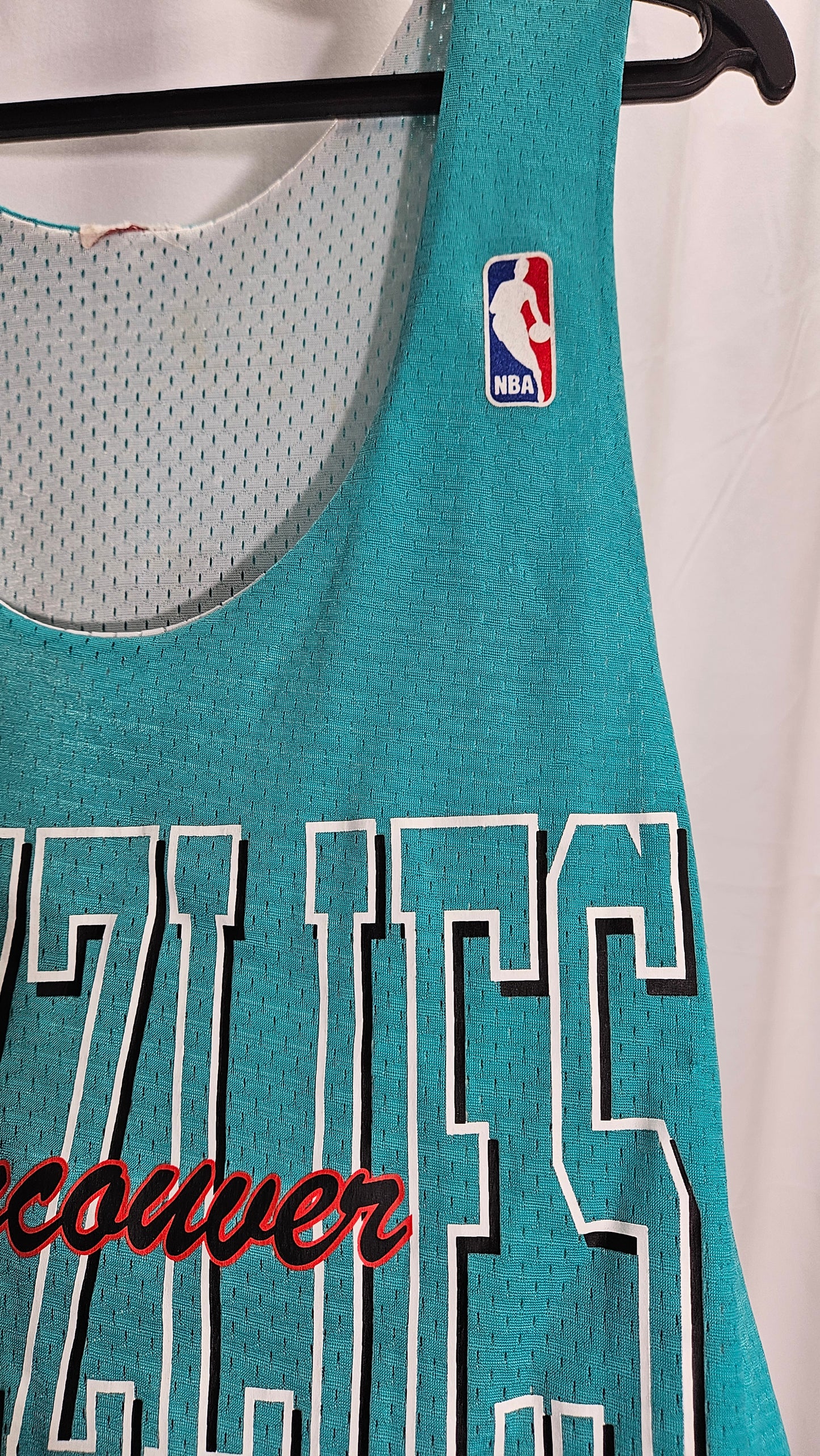 VANCOUVER GRIZZLIES NBA MITCHELL & NESS JERSEY TANK TOP MEN L 1998-99 ERA RETRO LOGO.