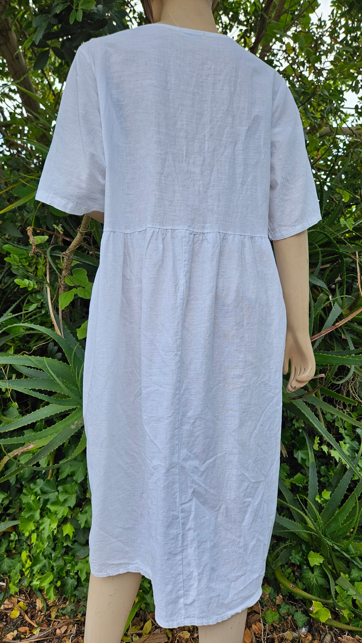 Linen & cotton Cut Out white Dress Women Preloved dress