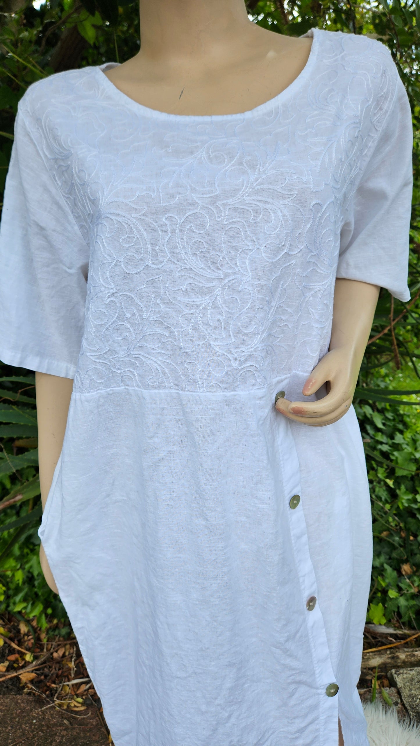 Linen & cotton Cut Out white Dress Women Preloved dress