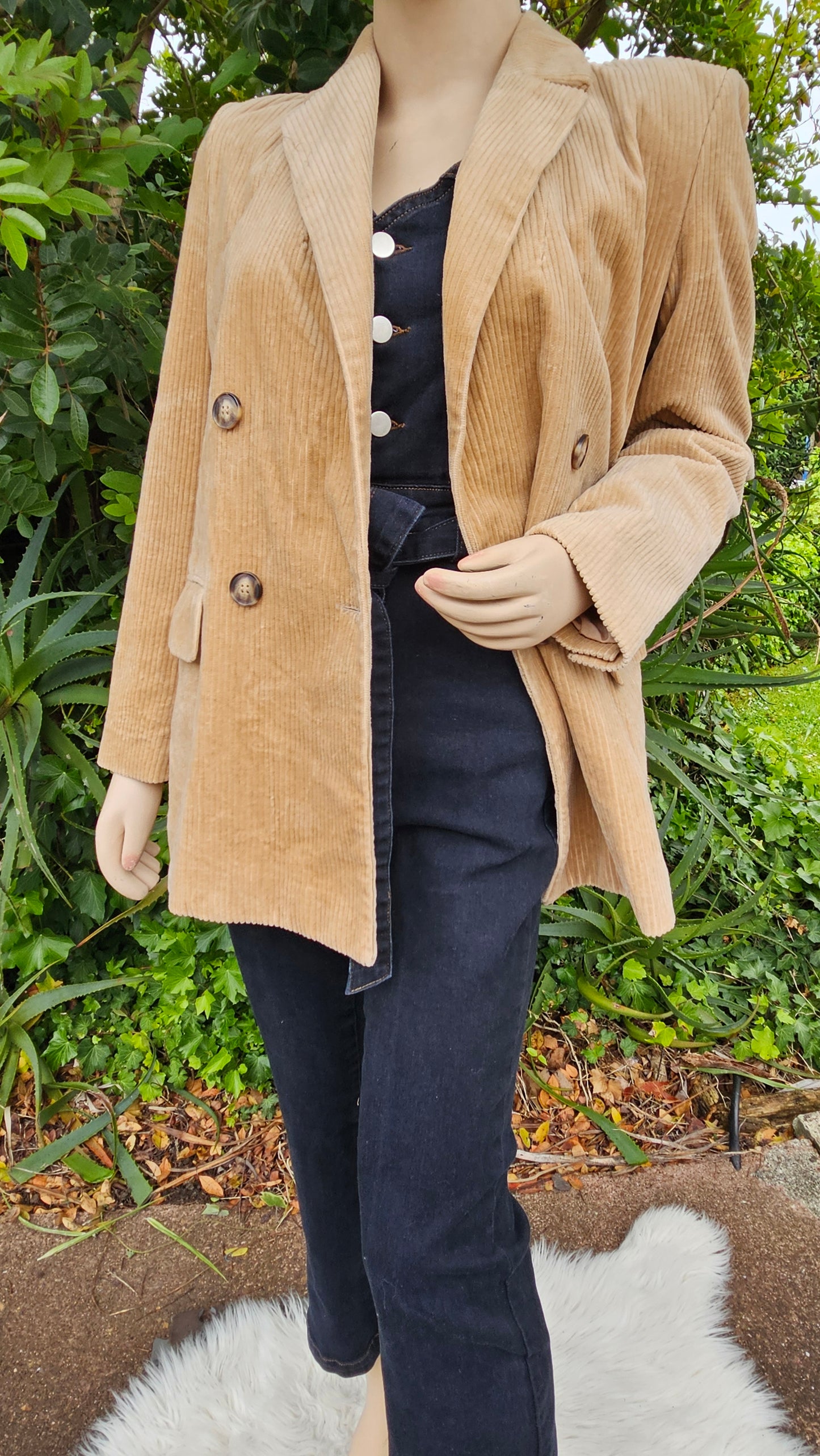 Stunning preloved H&M Corduroy Blazer Tan Jacket