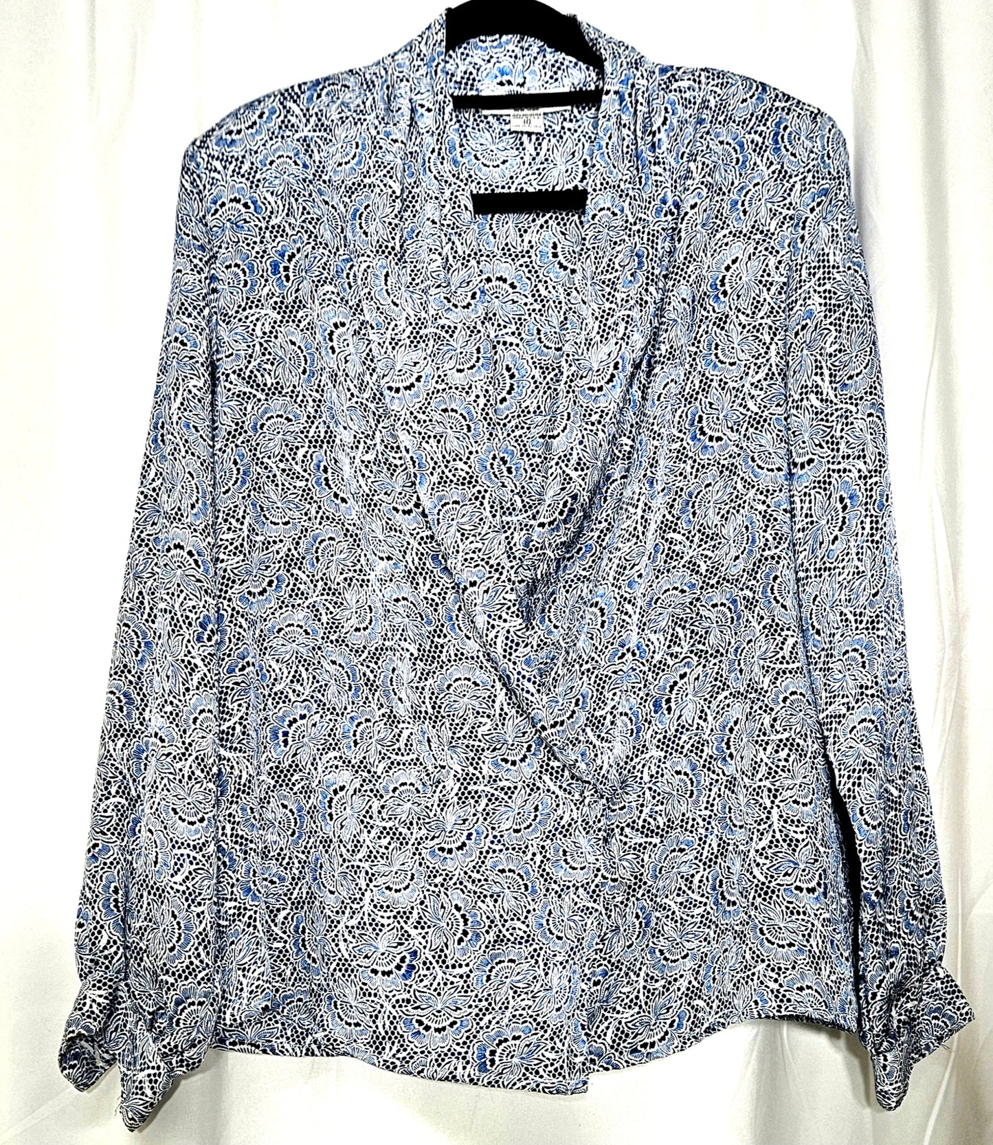 Stunning Vintage Long Sleeve Shirt. Size 10.