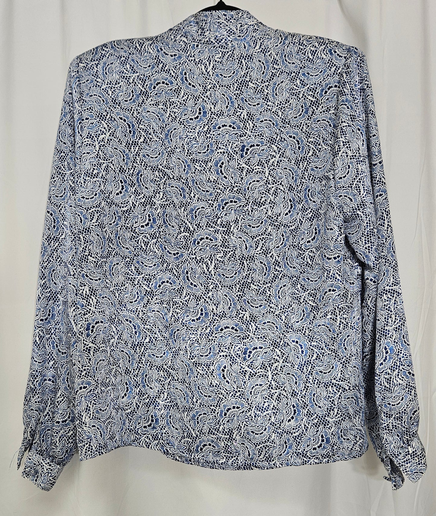 Stunning Vintage Long Sleeve Shirt. Size 10.