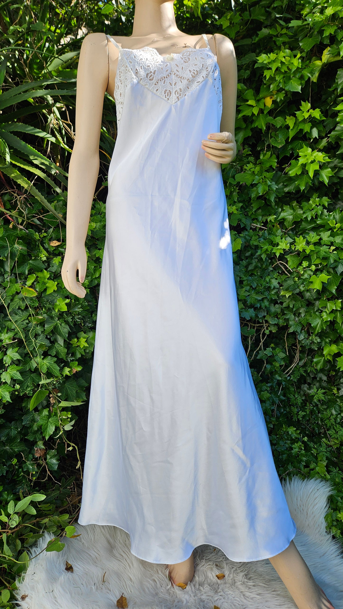 White Vintage Slip Dress – Slipwear/Nighty(best fit 12-14)