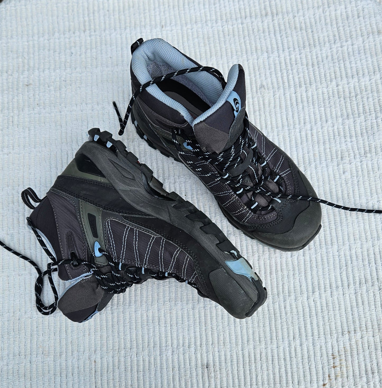 Salomon gore-tex archive boots 38Eur-6.5usa