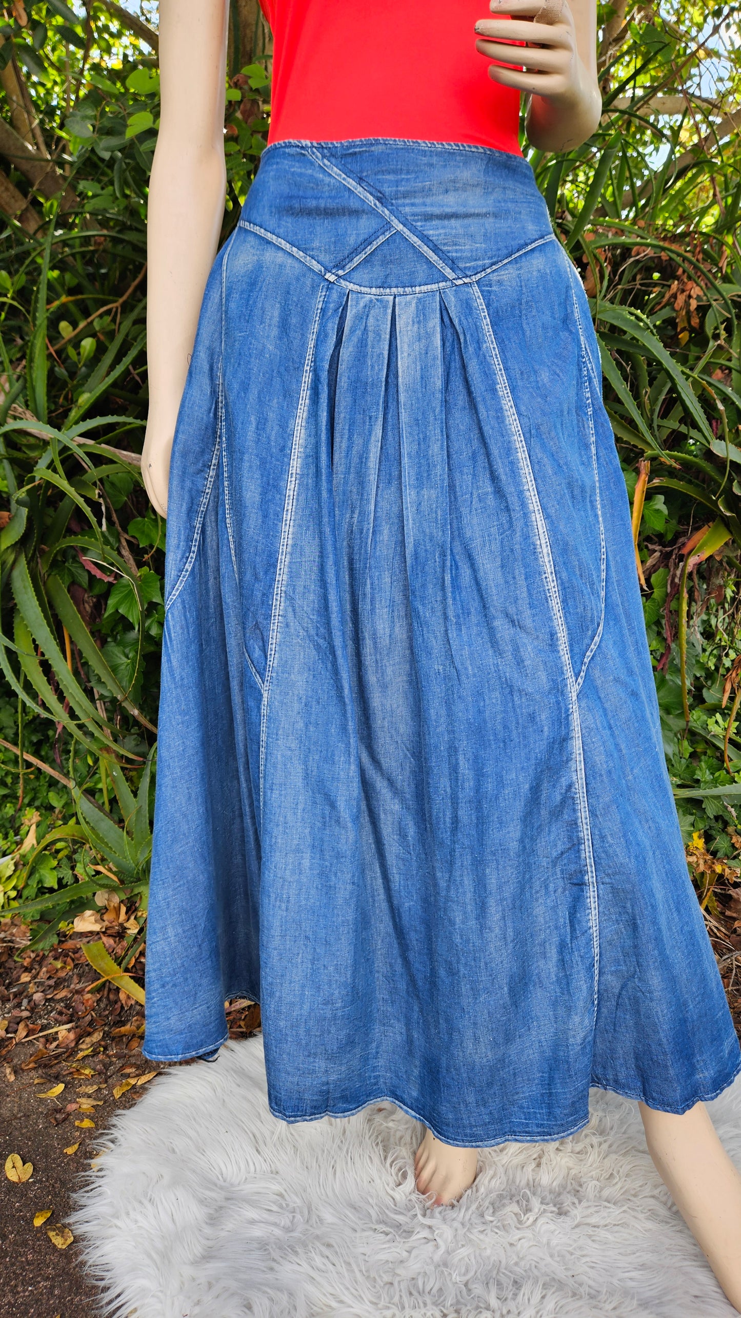 Long Skirt - Preloved Skirt - Maxi skirt