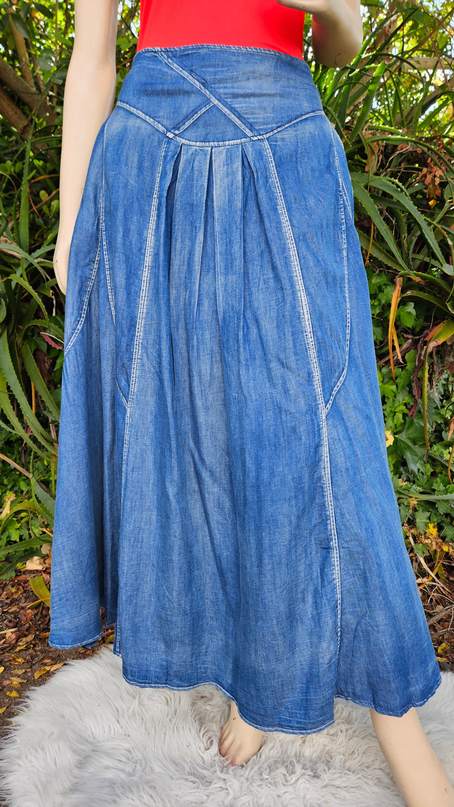 Long Skirt - Preloved Skirt - Maxi skirt