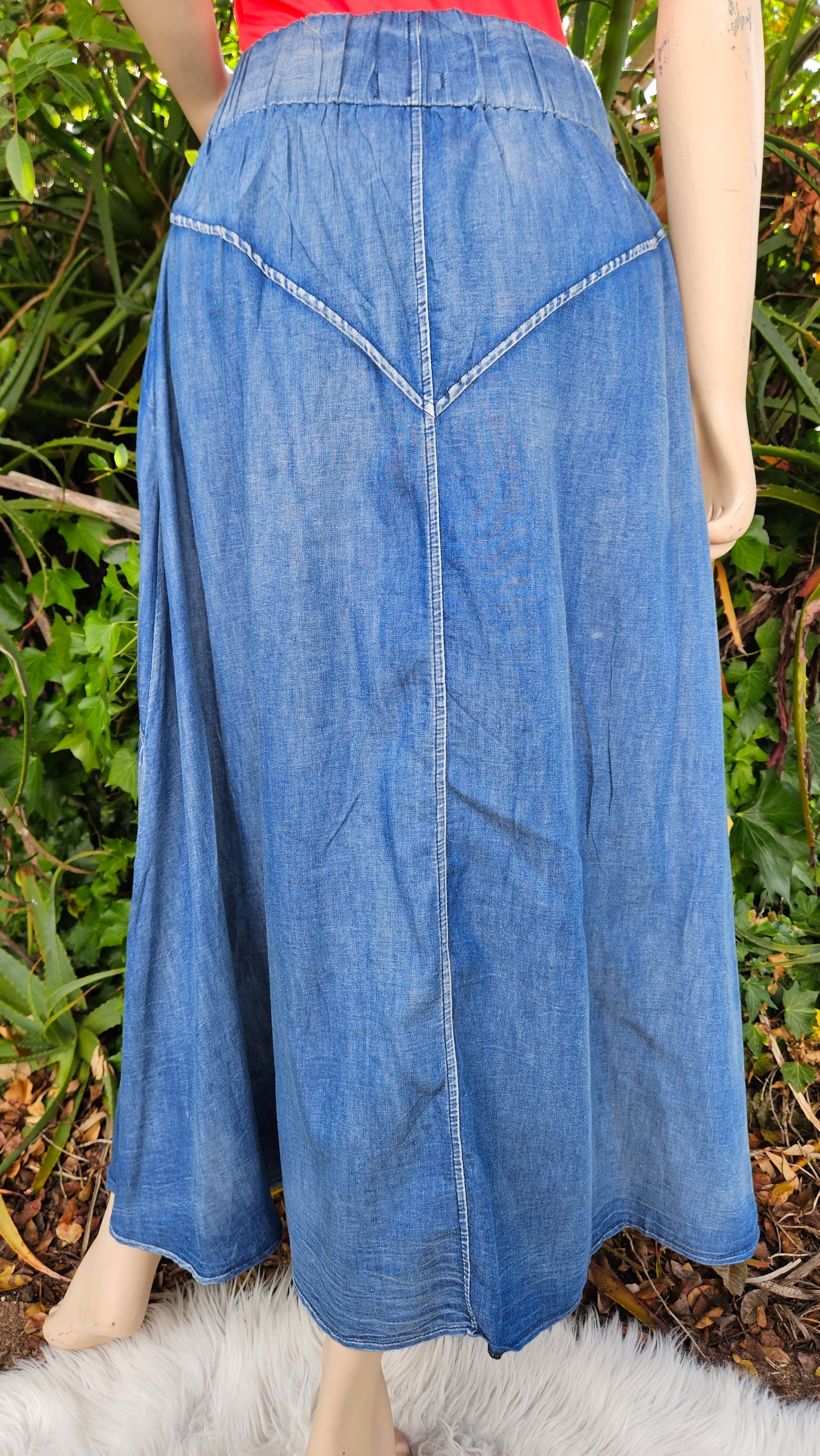 Long Skirt - Preloved Skirt - Maxi skirt