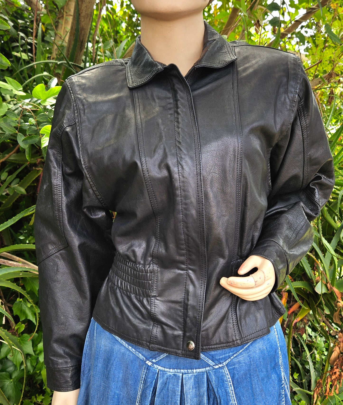 Black leather jacket 80s cropped style