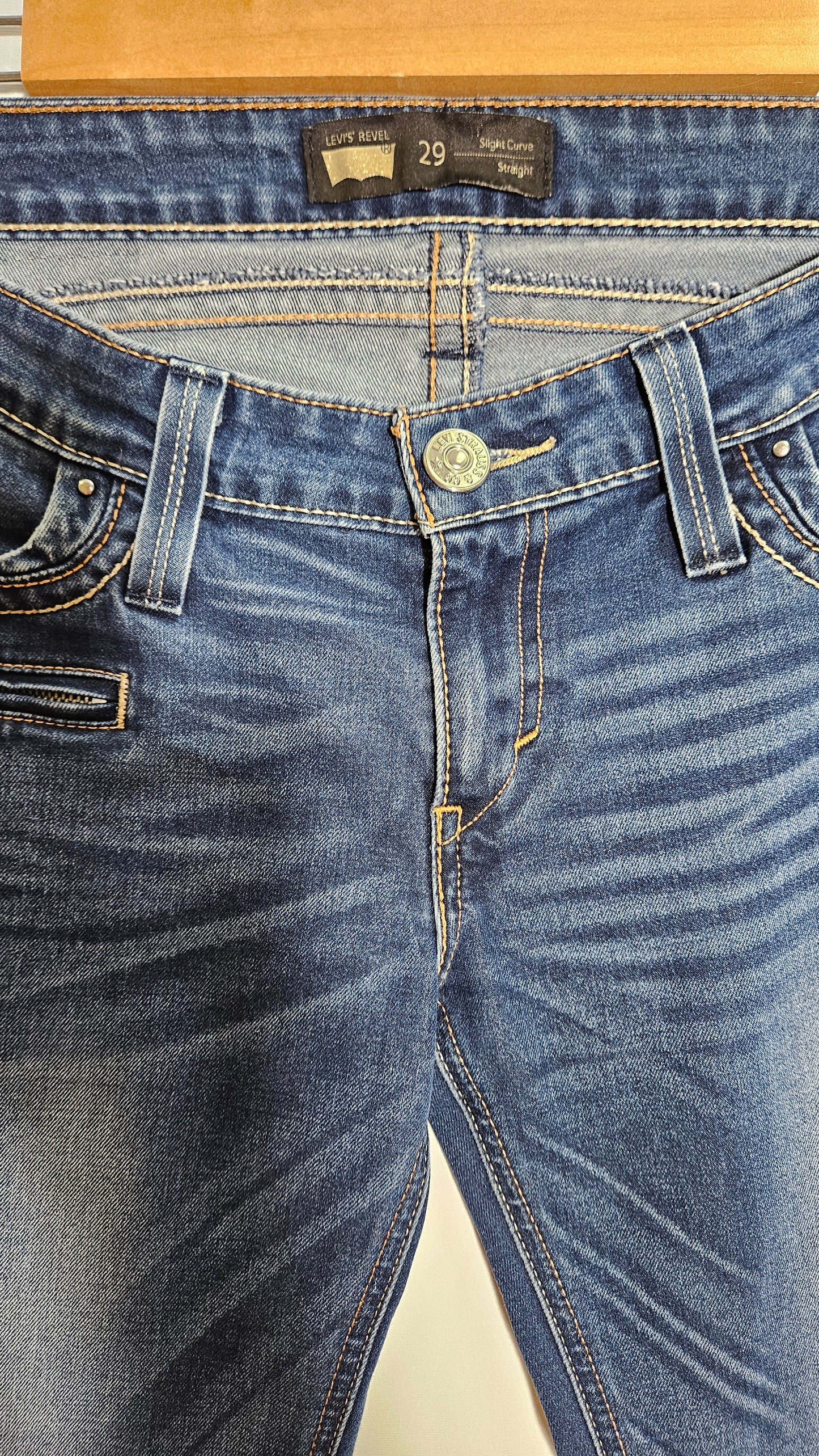 Levi's Revel Demim Curve Straight Women 29 Mid Wash Blue Jeans