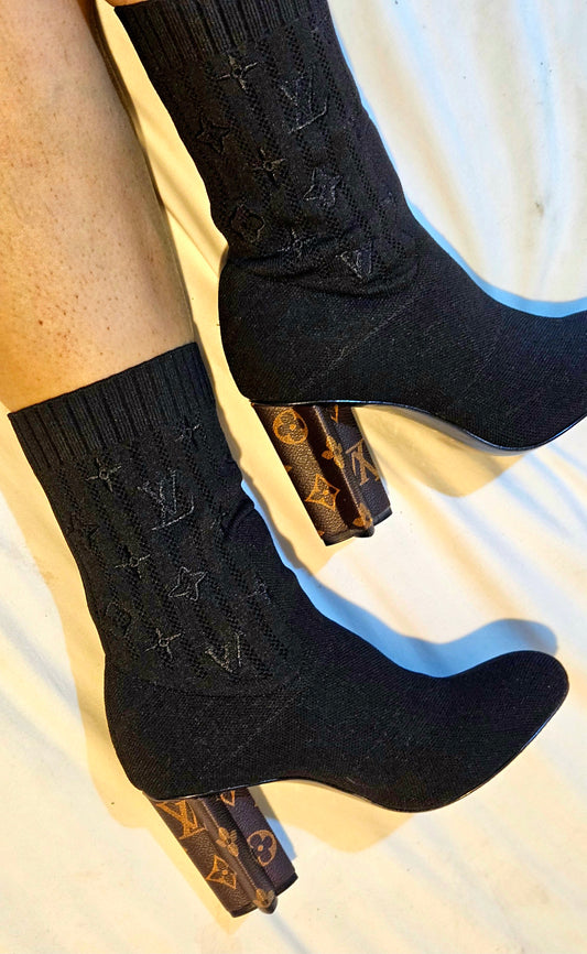 Louis Vuitton inspired Boots Silhouette Ankle Boots Stunning Louis V. Ankle Boots Size 38.