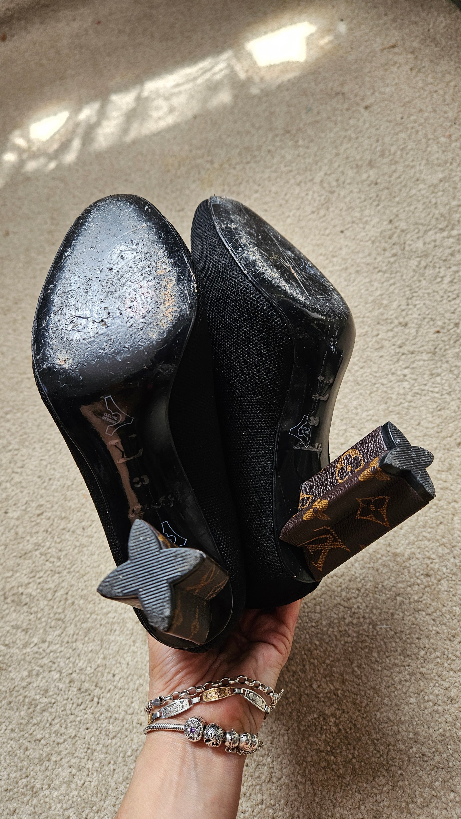 preloved louis vuitton boots inspired LV size 38 in good preloved condition in black colour