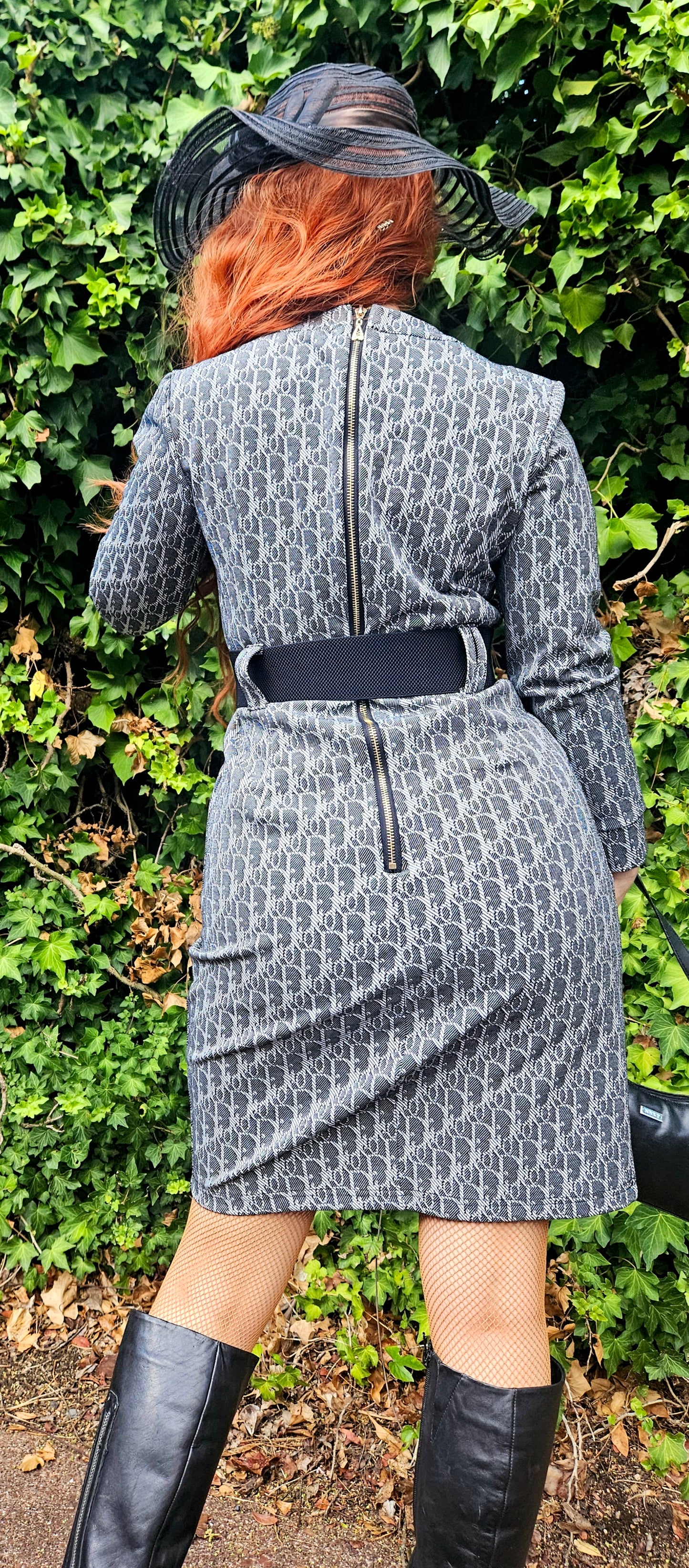 Lovely Christian Dior Dress Size Medium