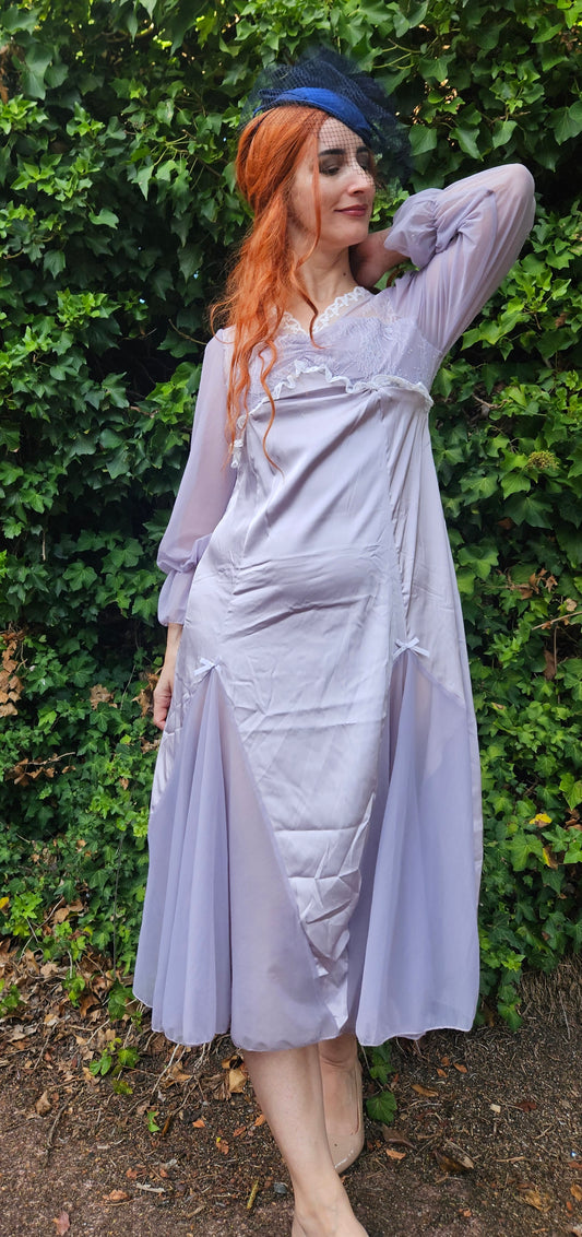 Long sleeves Vintage Slip wear - slip Dress- Night Gown - nighty