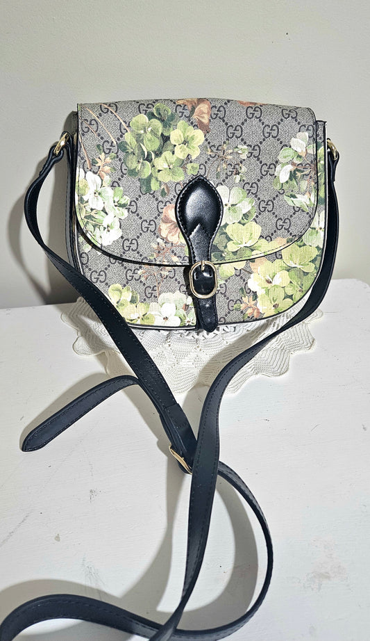 Gucci floral Ophidia Small GG Canvas Messenger Bag Beige