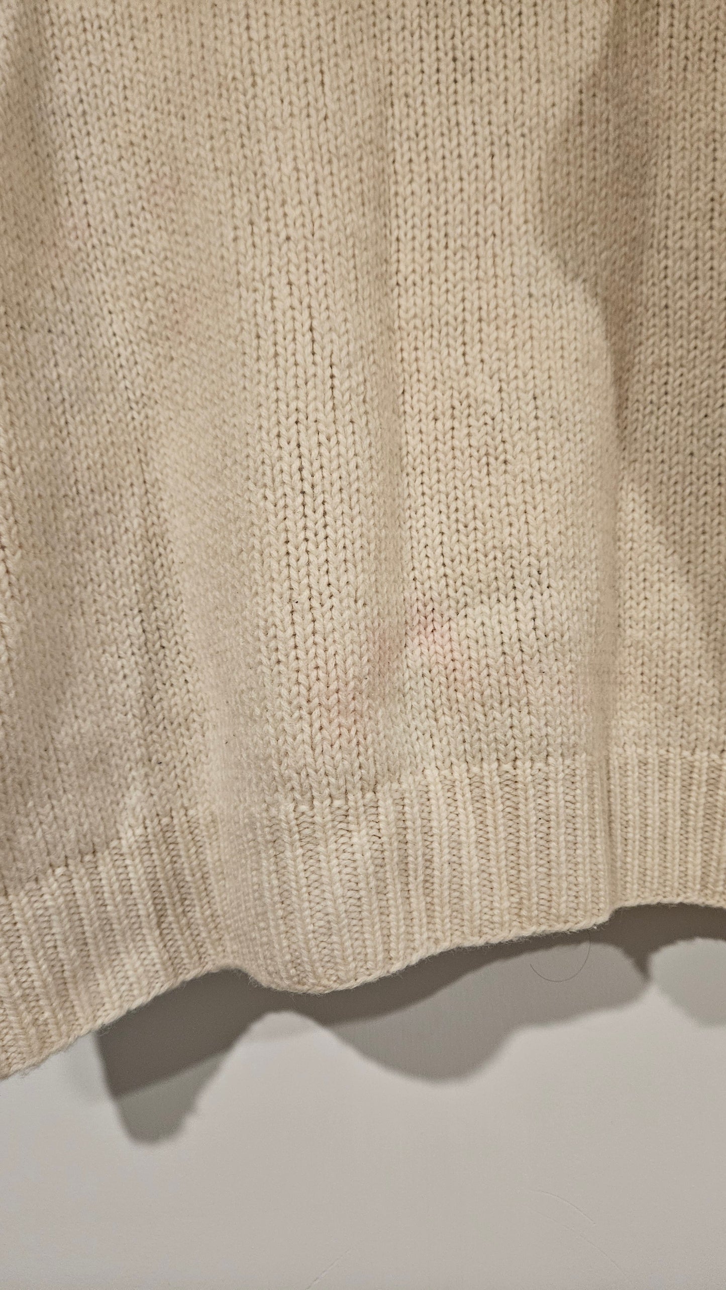 Vintage 100%wool sweater - Top