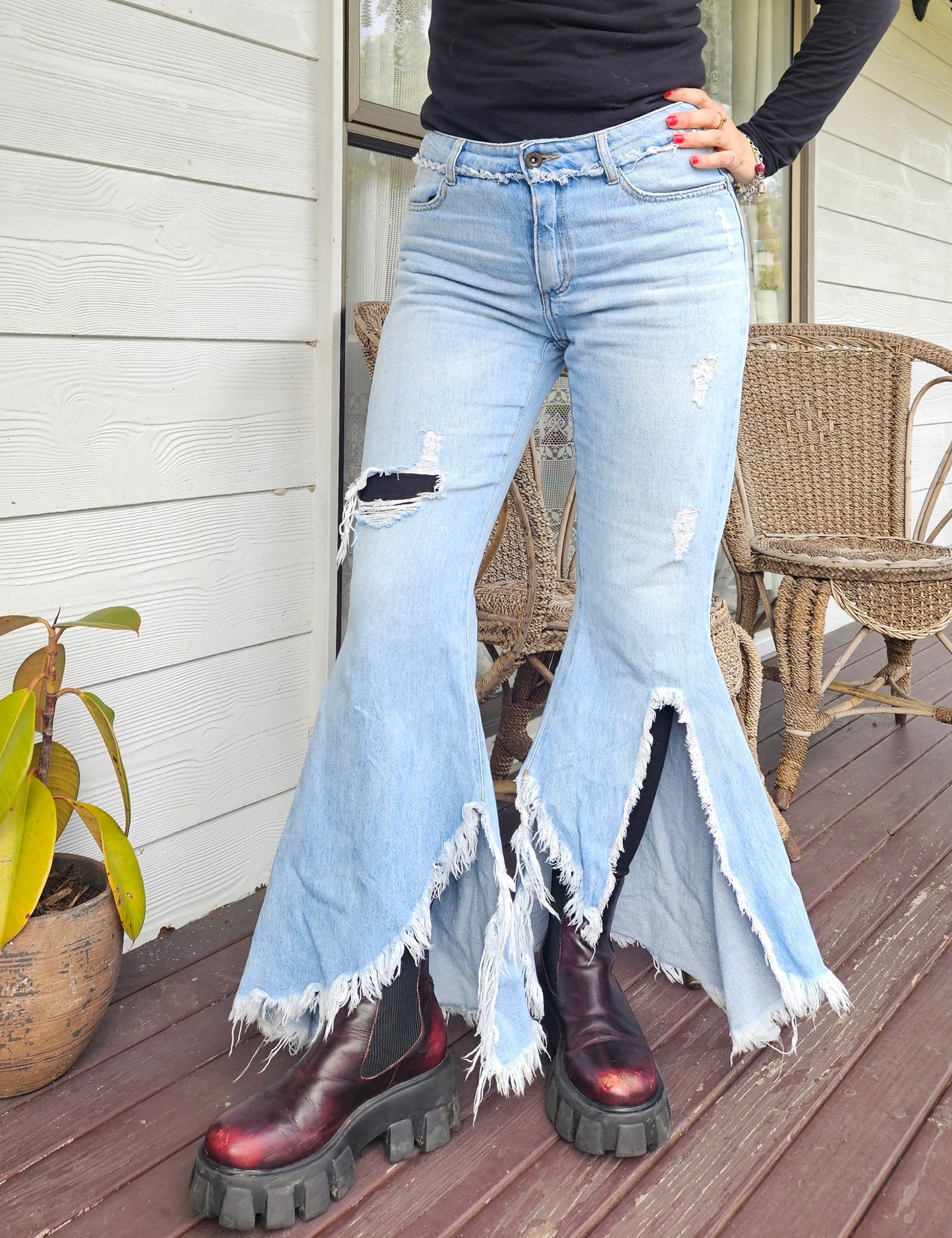 Flared ripped Pants - ZARA Destroyed Frayed Asymmetrical Trousers size 38 (10-12 imo)