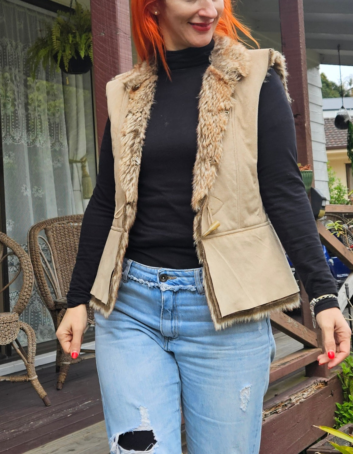 Chic Comfort: Light Brown Fur Vest - Preloved Fashion clothes