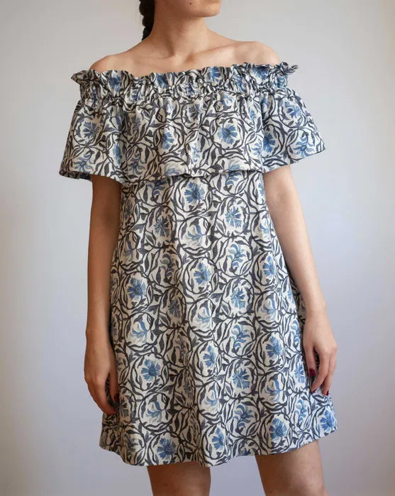 H&M Blue Floral Dress. Elastic Neckline-Wear Off Shoulder,POCKETS!