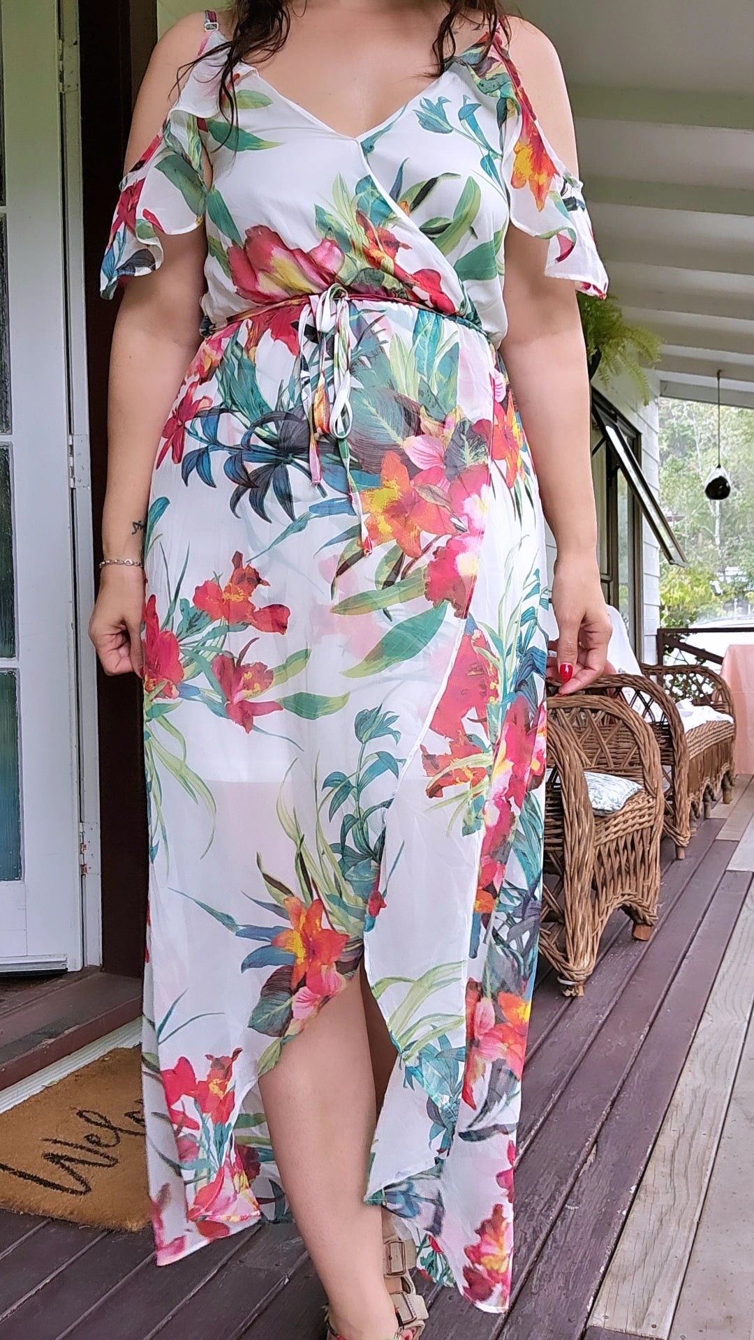 Wrap Dress Strappy cold shoulder frill - Wrap long dress with floral print in white, coral and green color