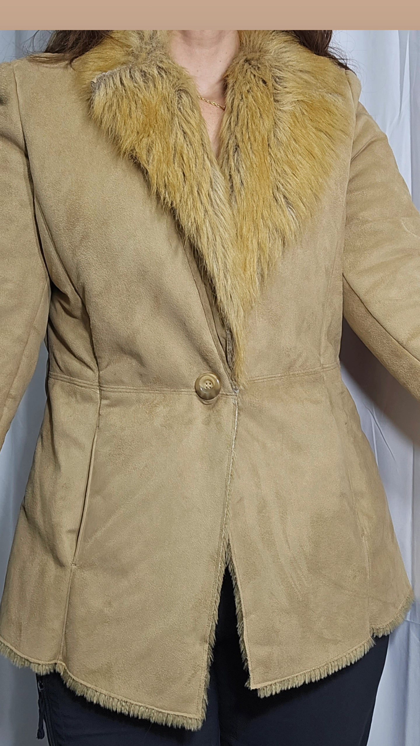 Fluffy tan Coat - Preloved Faux Fur Retro Style - Size 12. Fur Coat