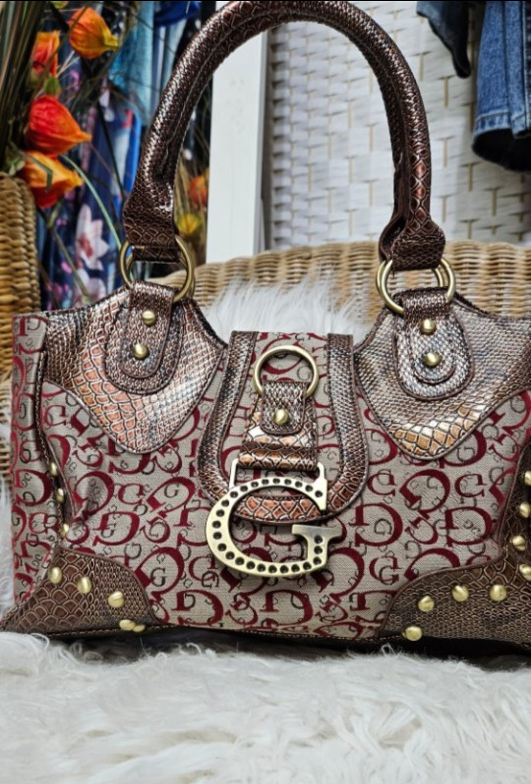 Lovely preloved Hand Bag