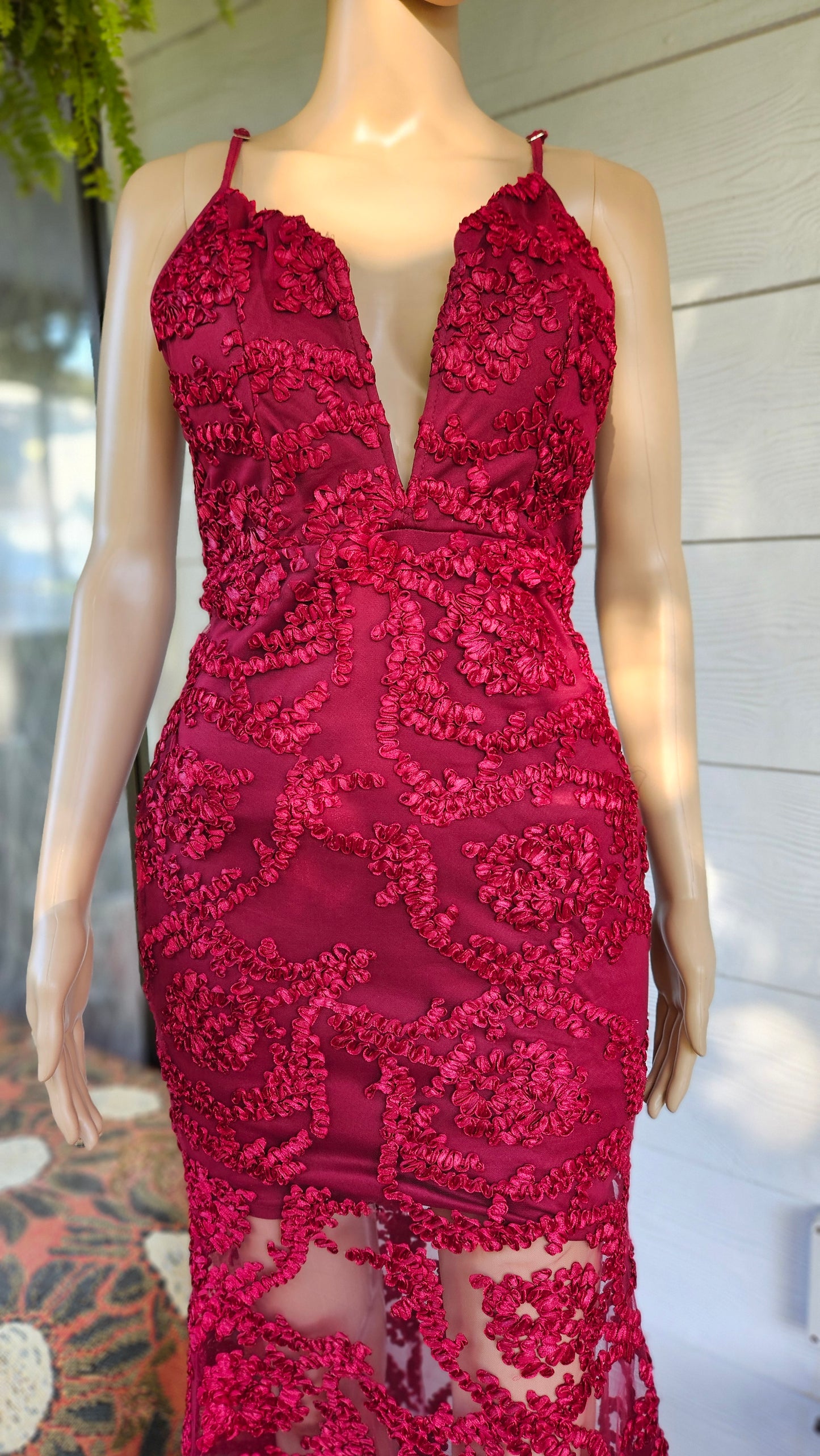 Lovely Evening Dress w/Rose Detail  Second Hand dress - Evening Dress.