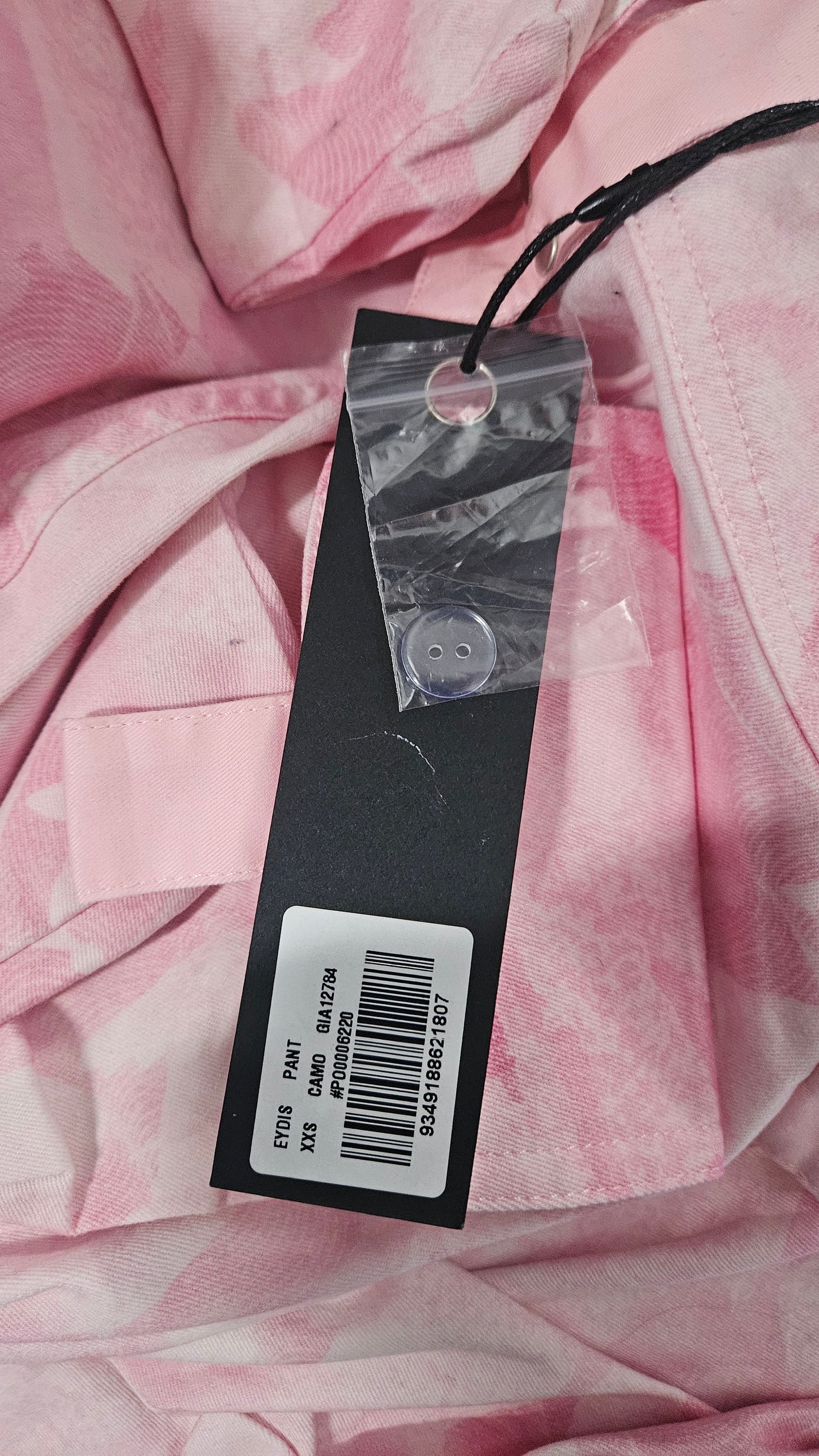 I.AM.GIA Kyleah pants. Flared Pants. Camo Cargo Pants - trousers - Grunge Flap Pocket Cargo Jeans