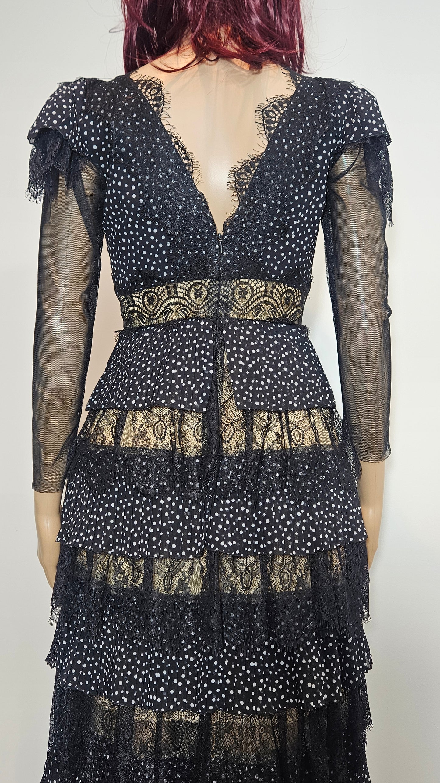 Stunning CARLA RUIZ Spanish Designer Tiered Lace Maxi Dress - Size EU36 / UK8