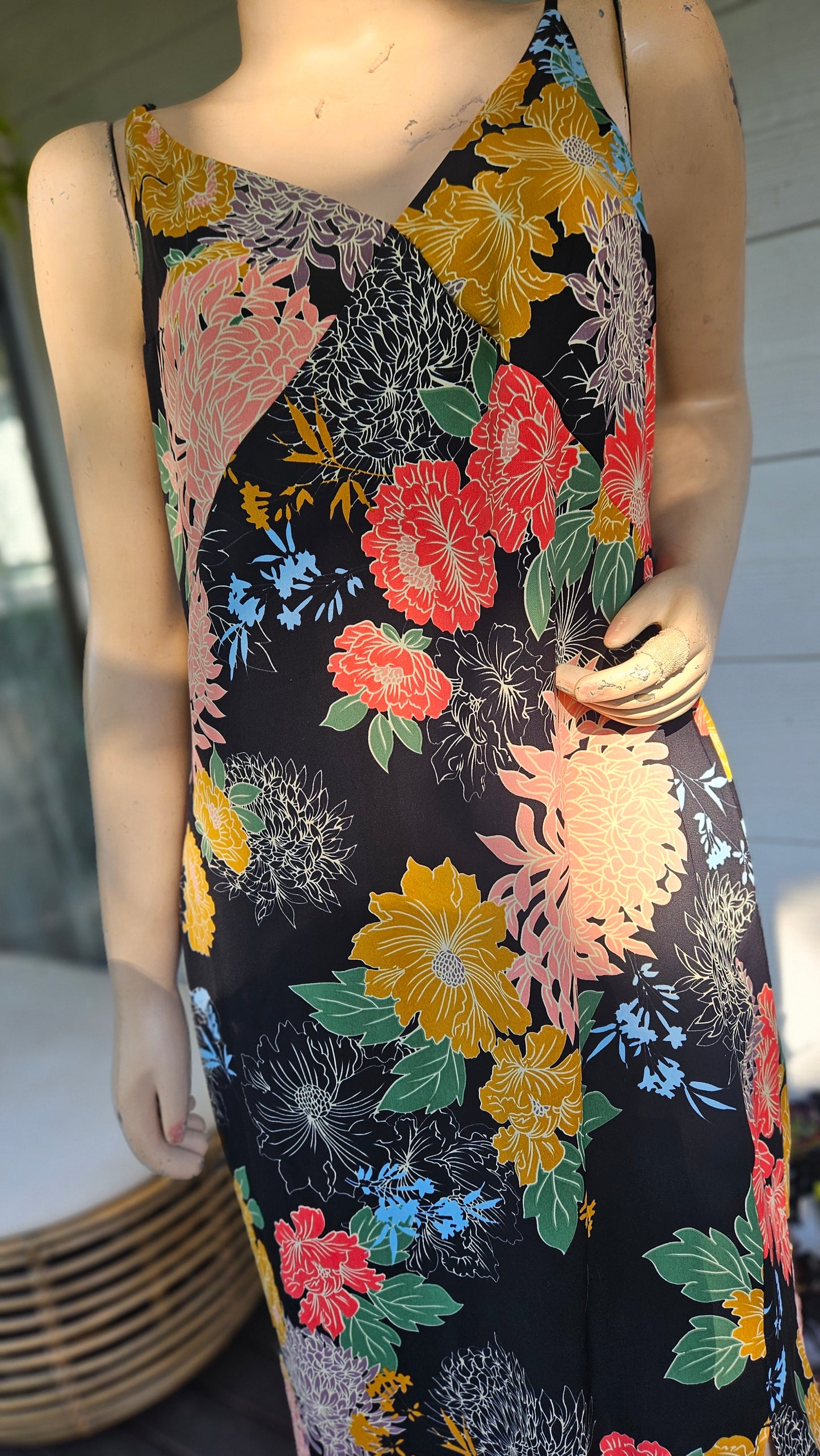 Stunning Floral Pagani Dress size 12