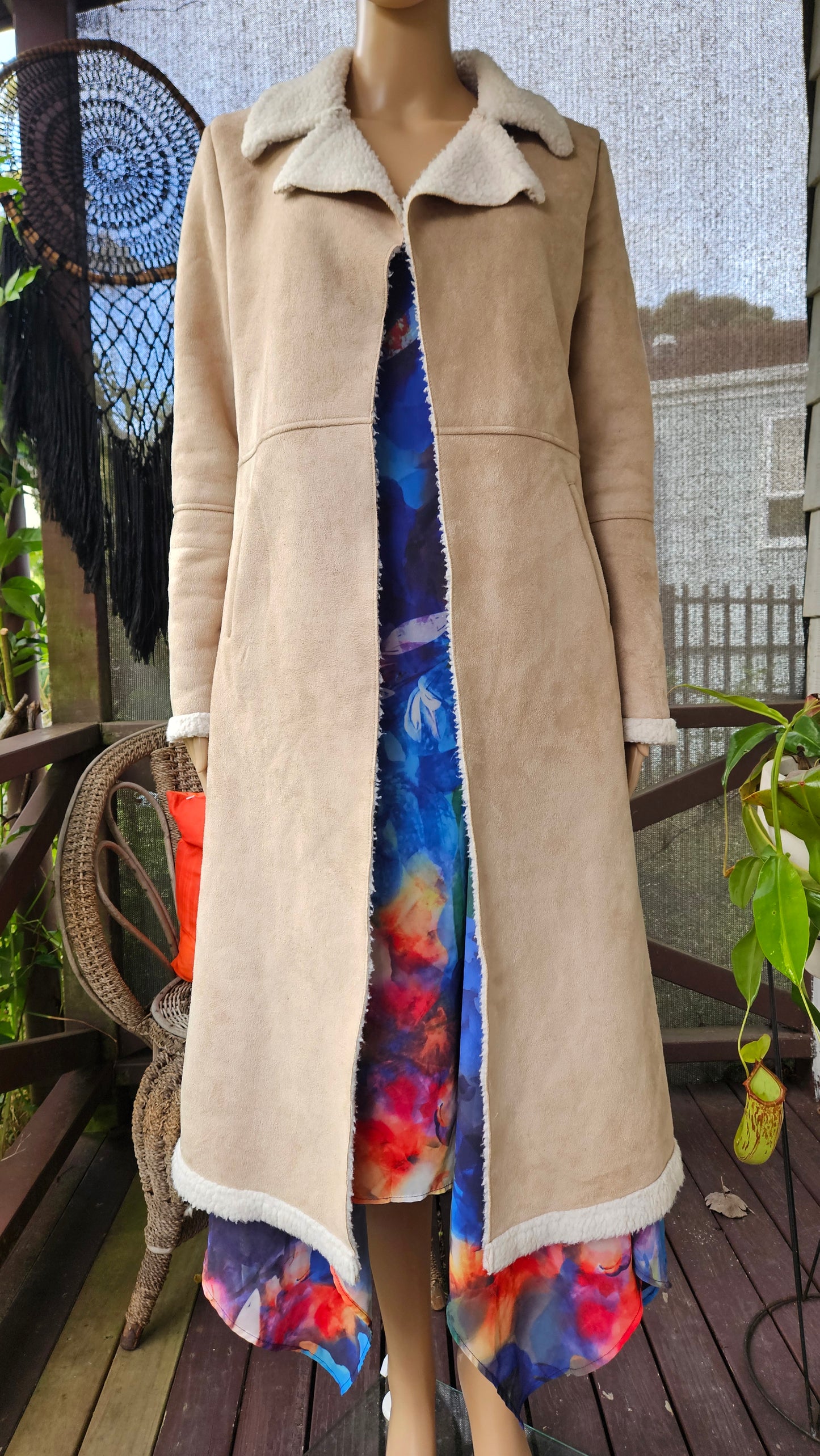 Lovely Coat Black Faux Fur -  Size 8