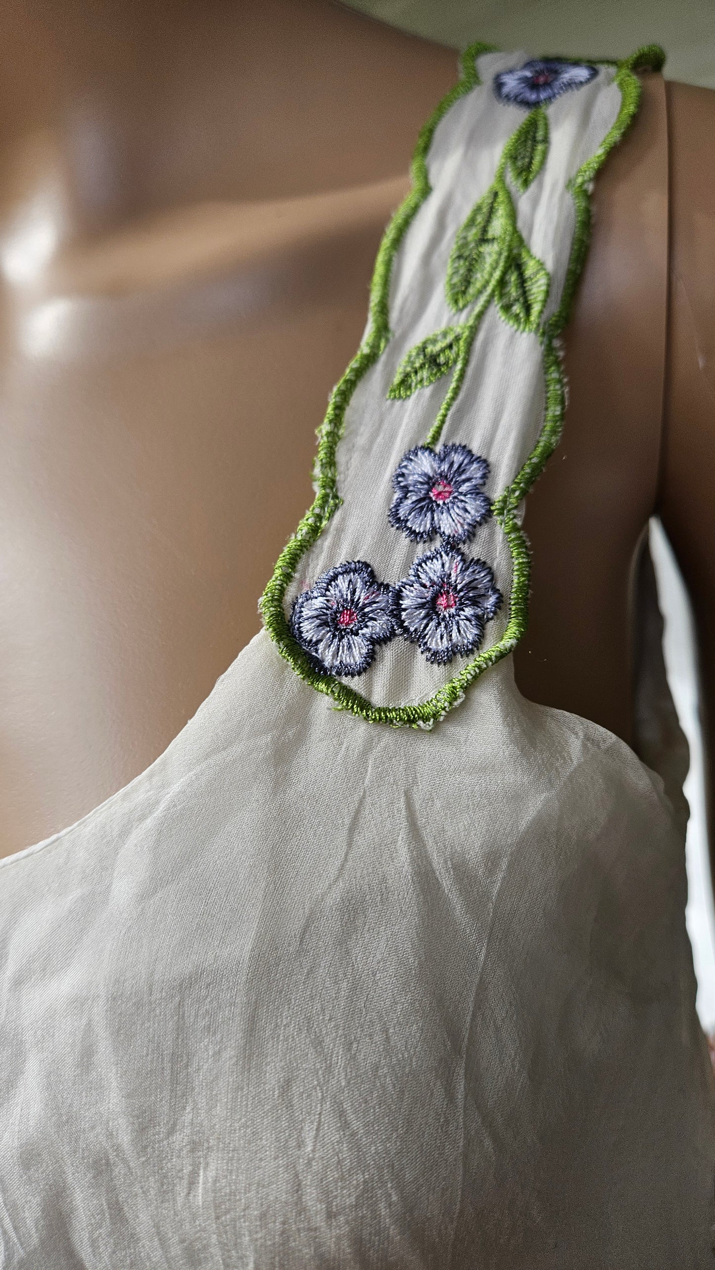 Lovely Silk Floral Dress Size M